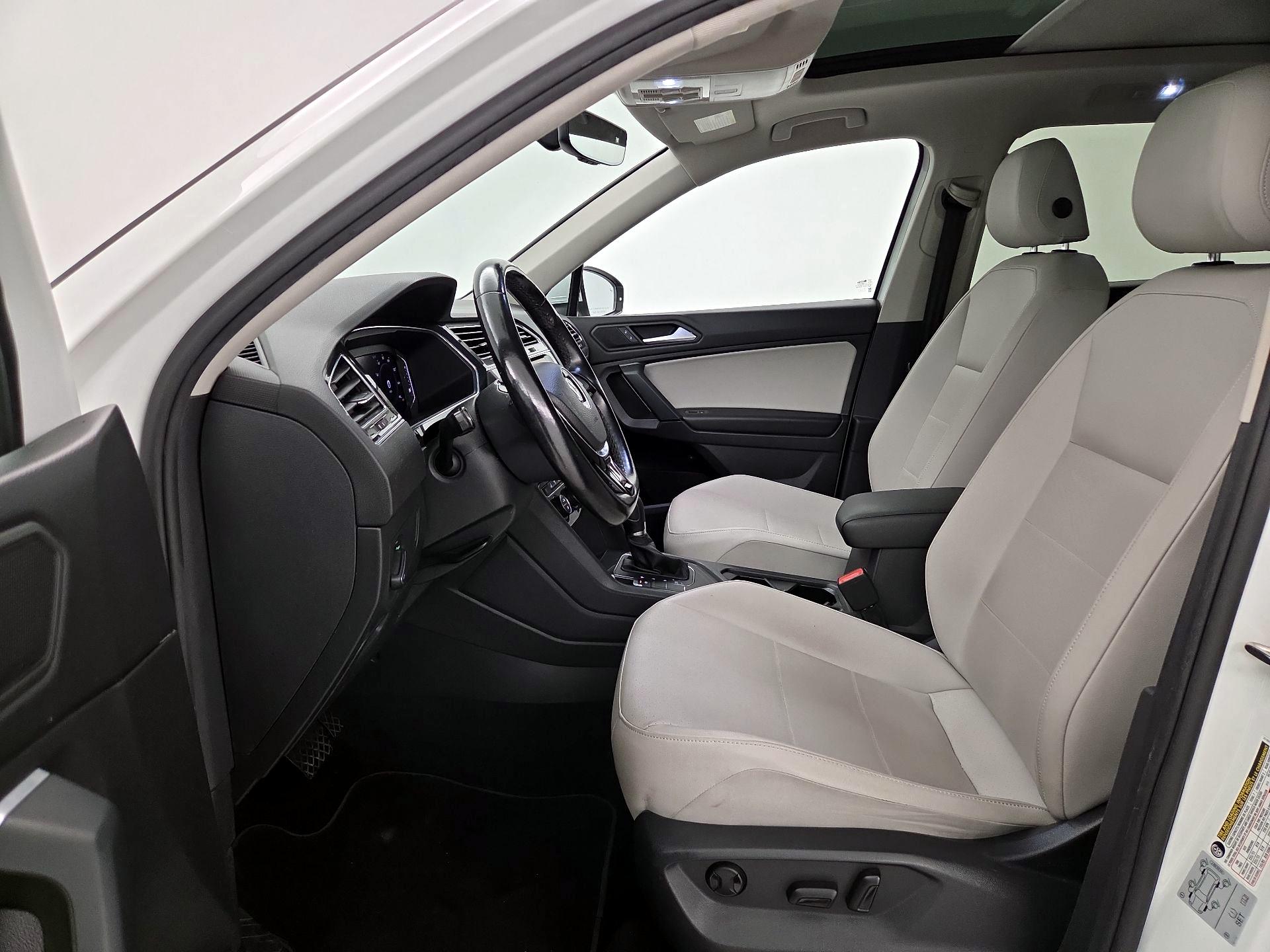 Thumbnail: 2019 Volkswagen Tiguan - 11