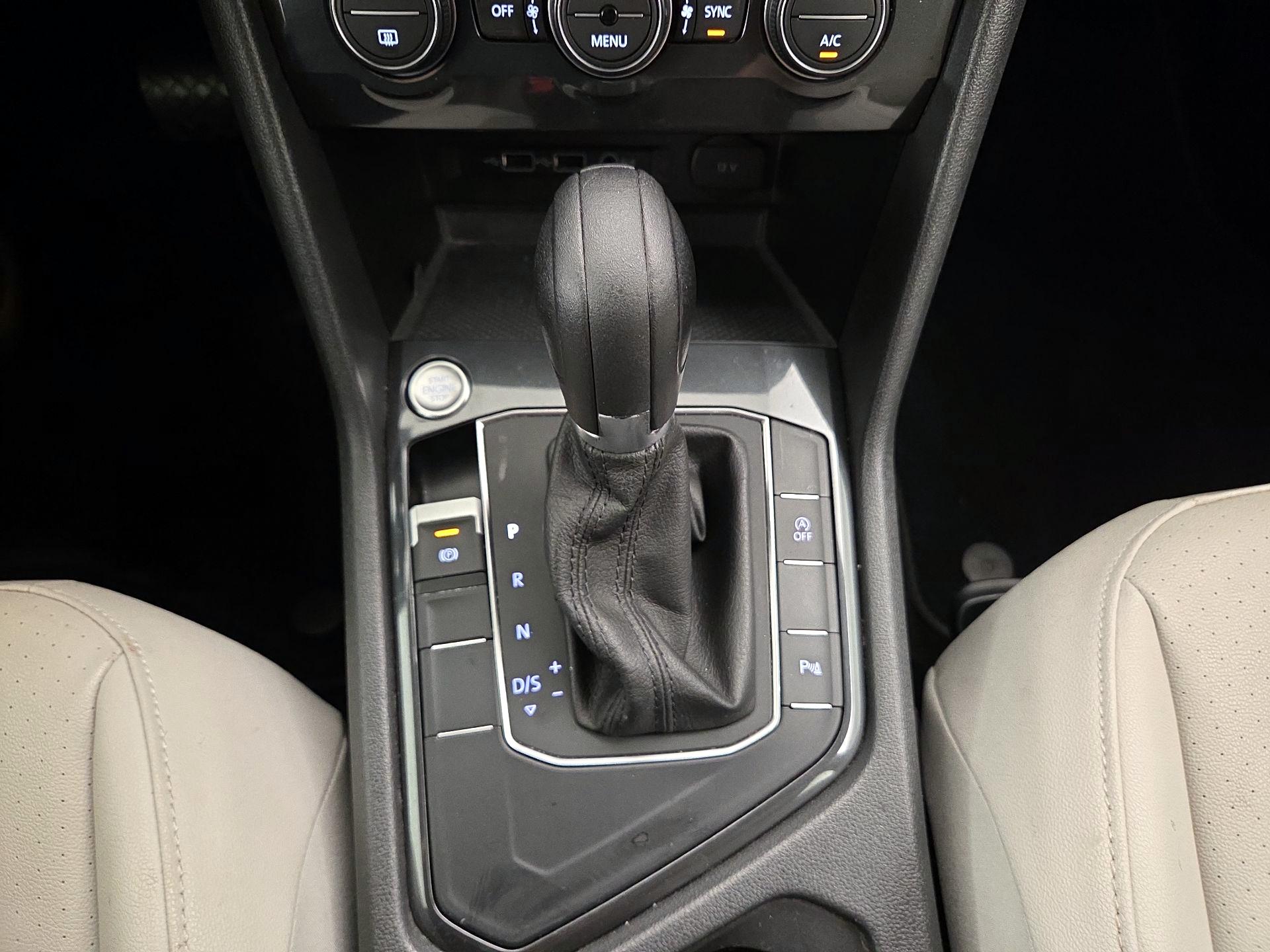 Thumbnail: 2019 Volkswagen Tiguan - 18