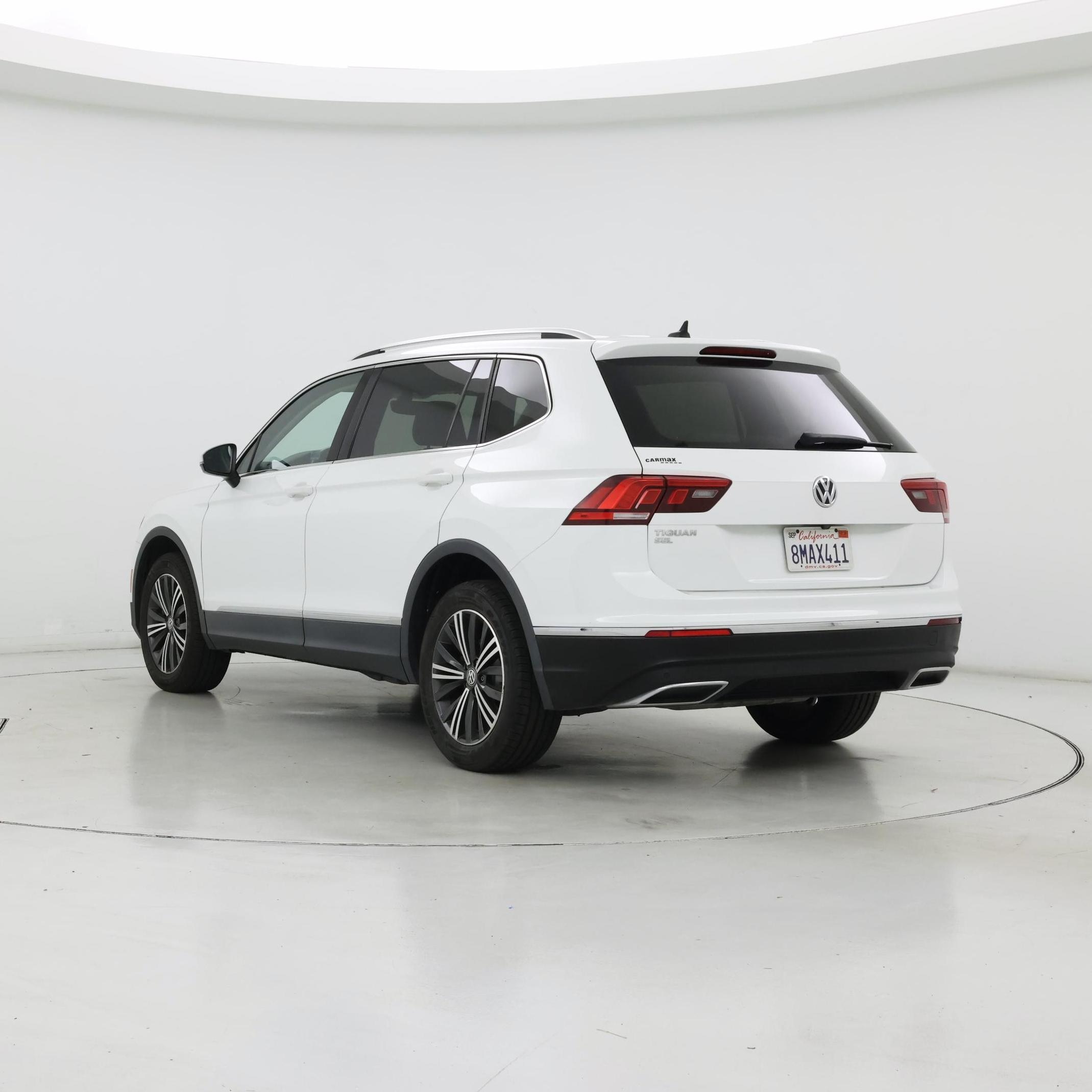 Thumbnail: 2019 Volkswagen Tiguan - 2