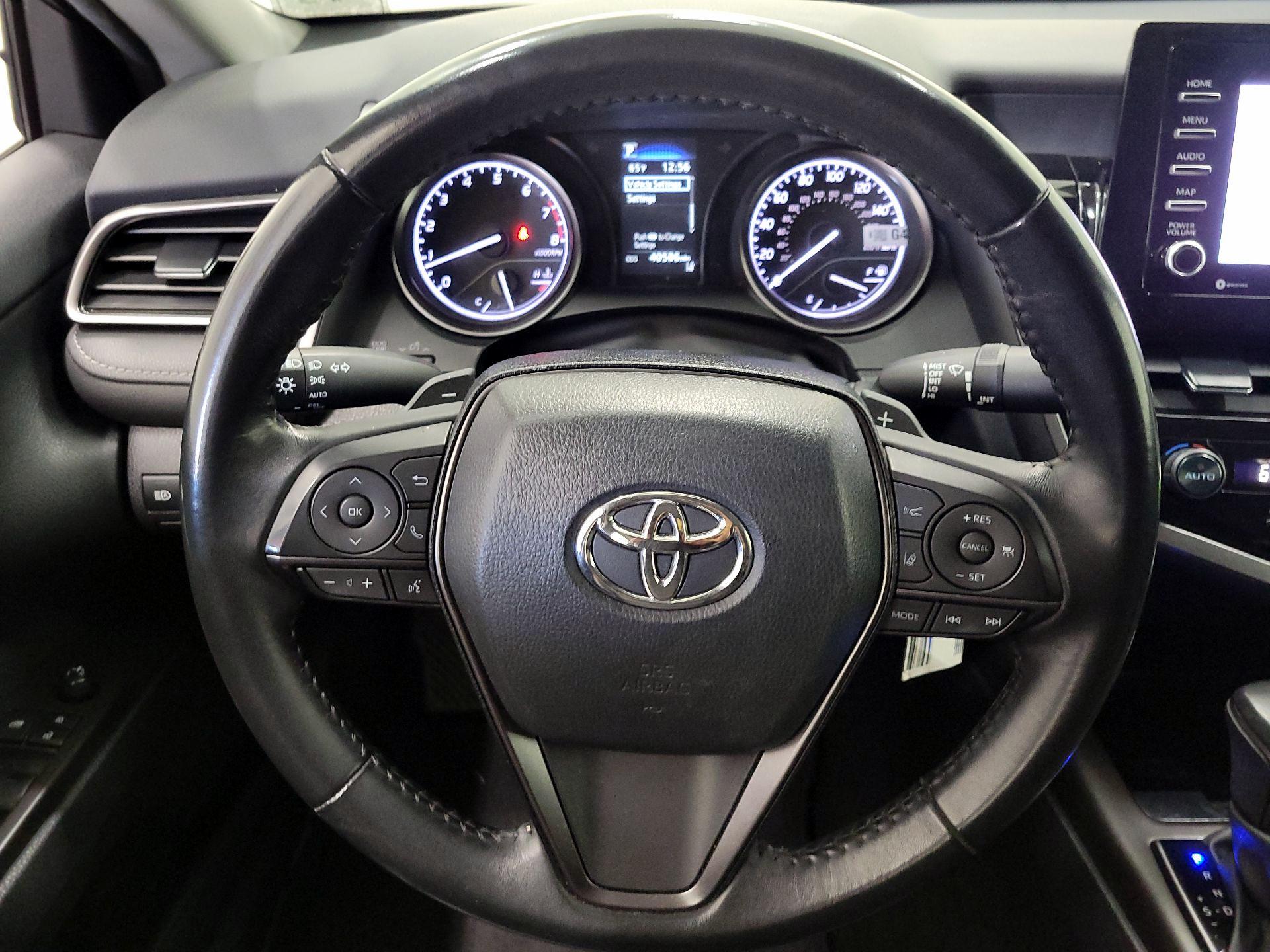 Thumbnail: 2023 Toyota Camry - 10