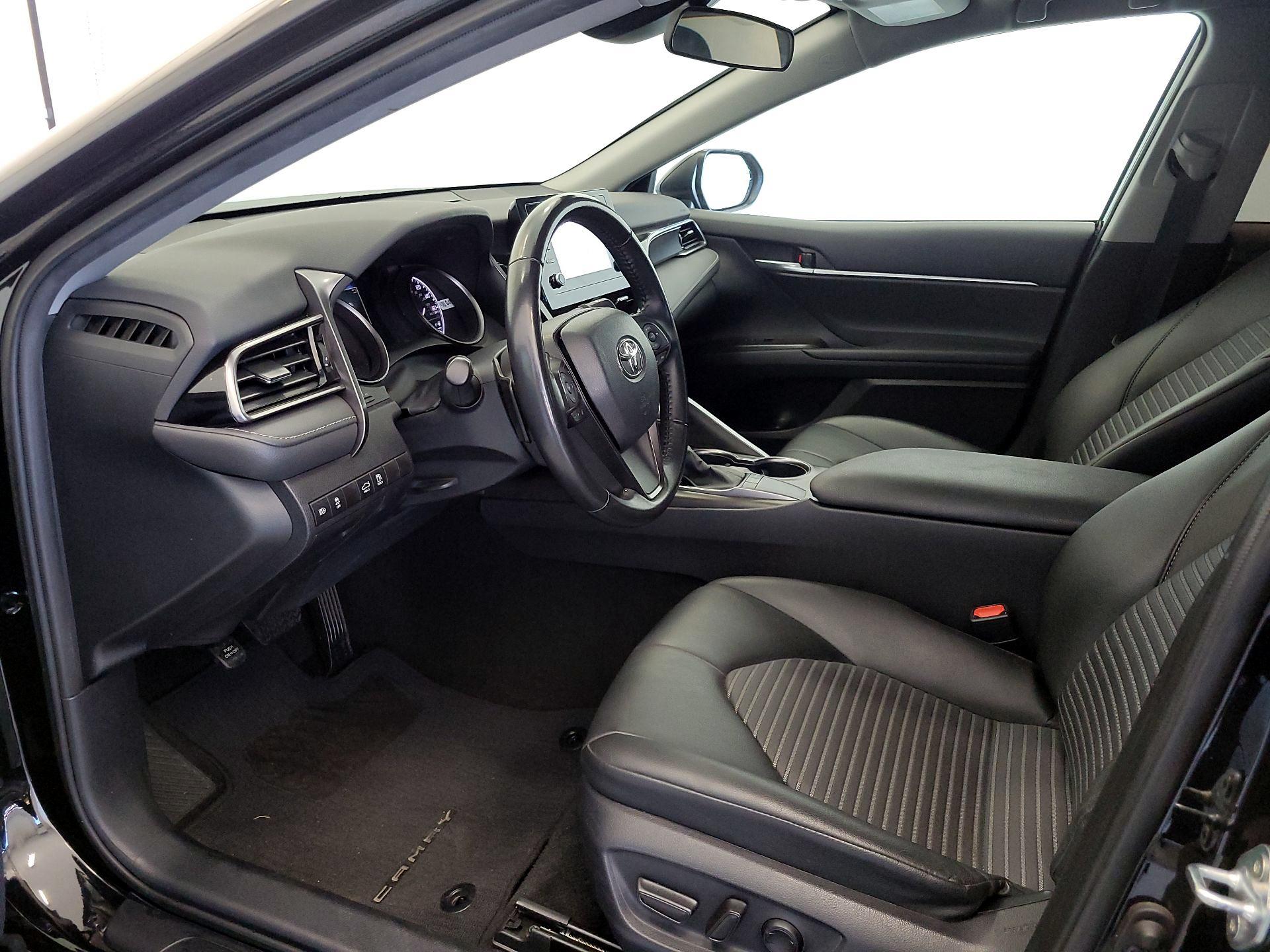 Thumbnail: 2023 Toyota Camry - 11