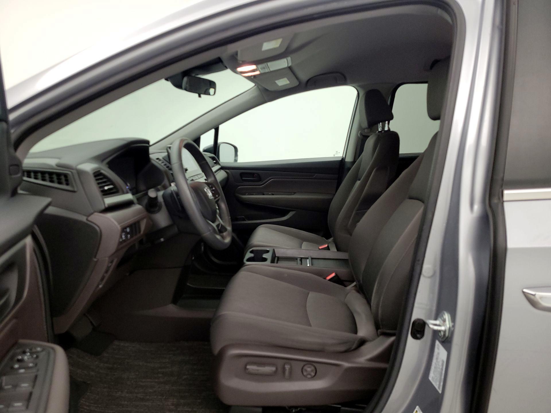 Thumbnail: 2021 Honda Odyssey - 11