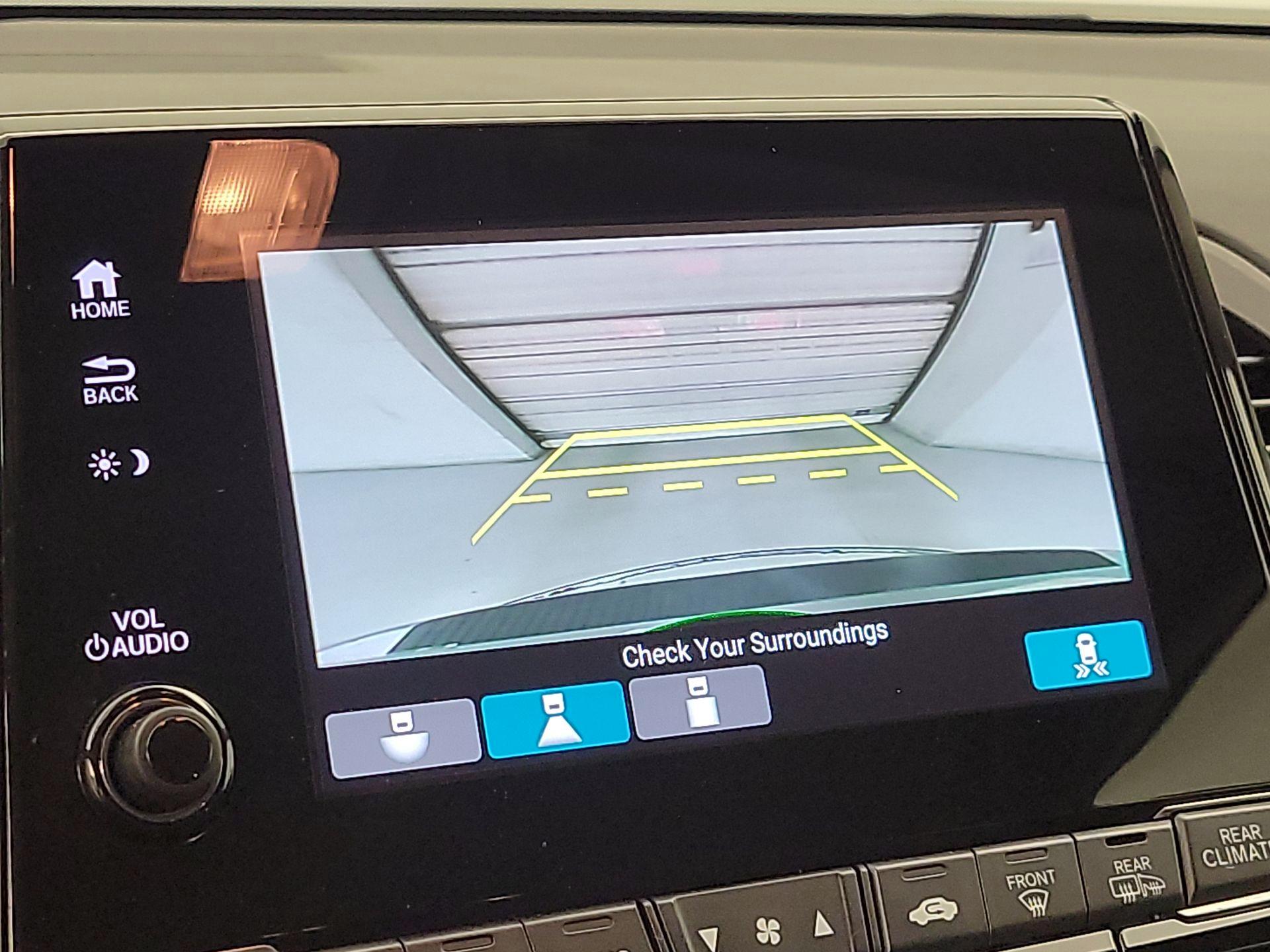 Thumbnail: 2021 Honda Odyssey - 14