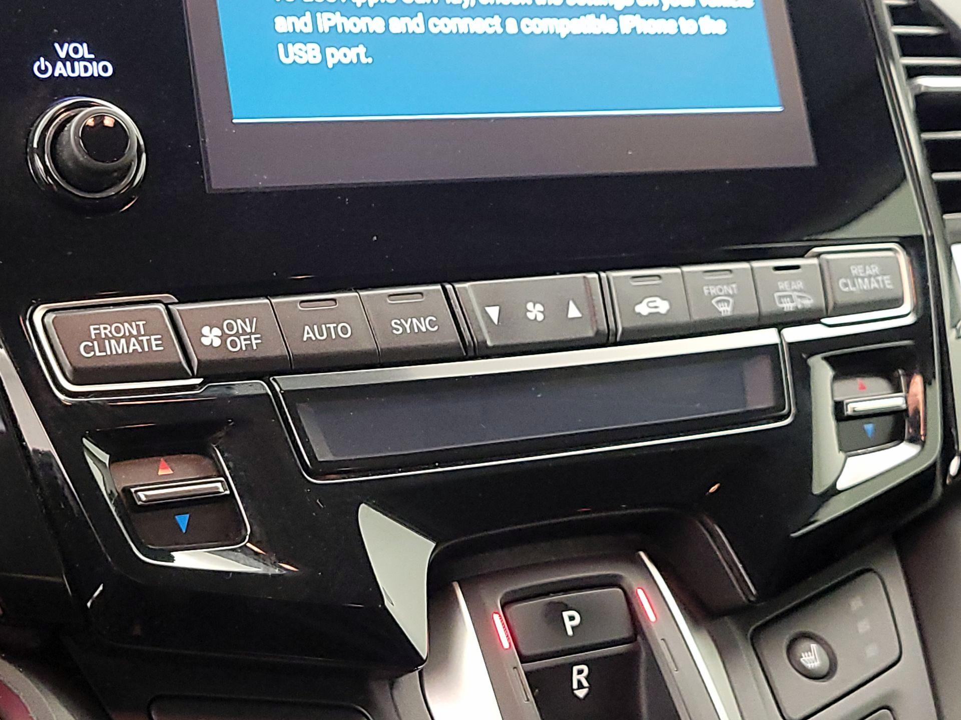 Thumbnail: 2021 Honda Odyssey - 16