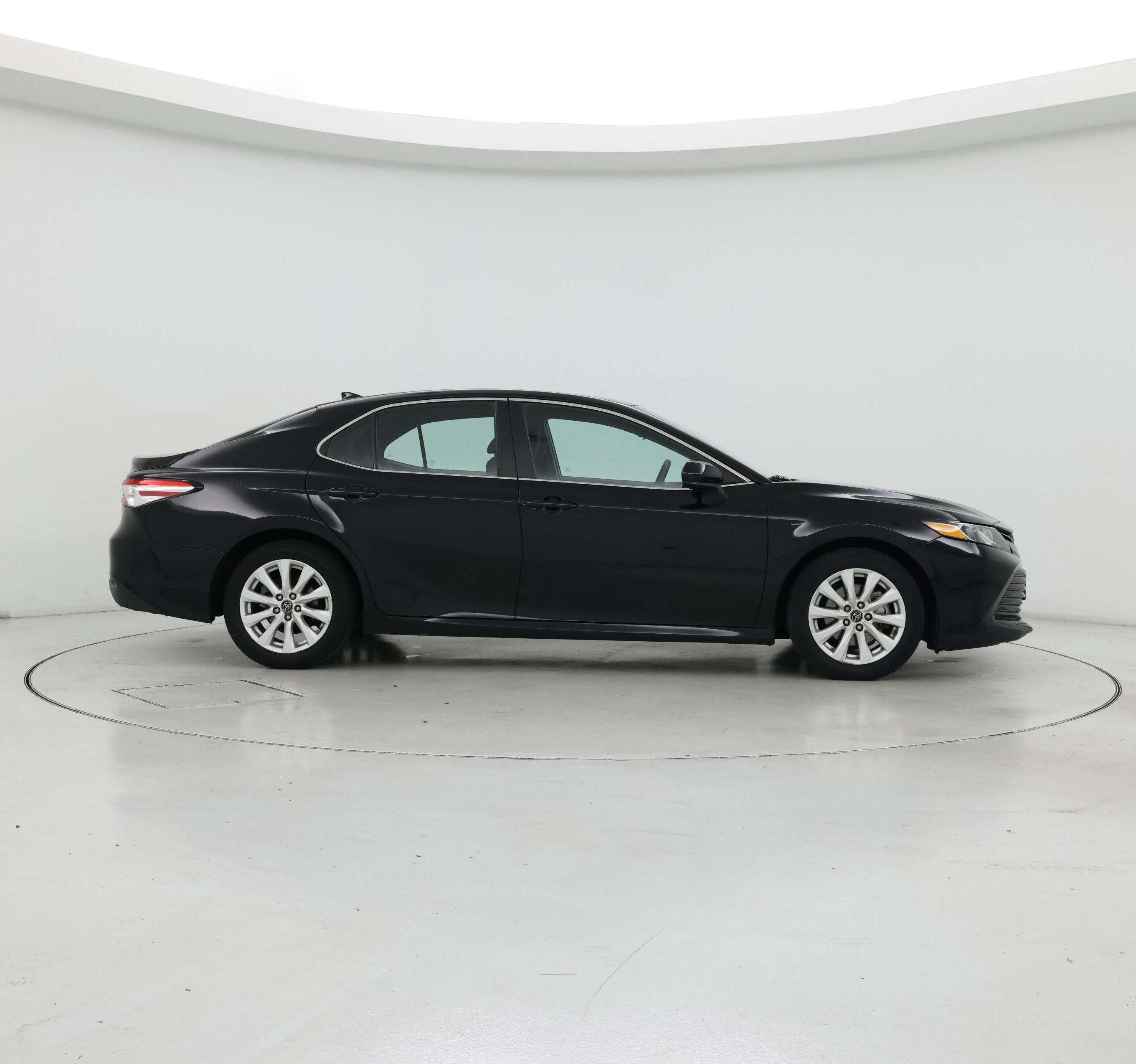 Thumbnail: 2019 Toyota Camry - 7