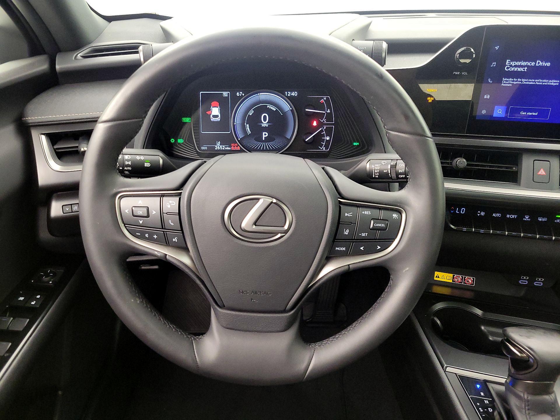 Thumbnail: 2024 Lexus UX - 10