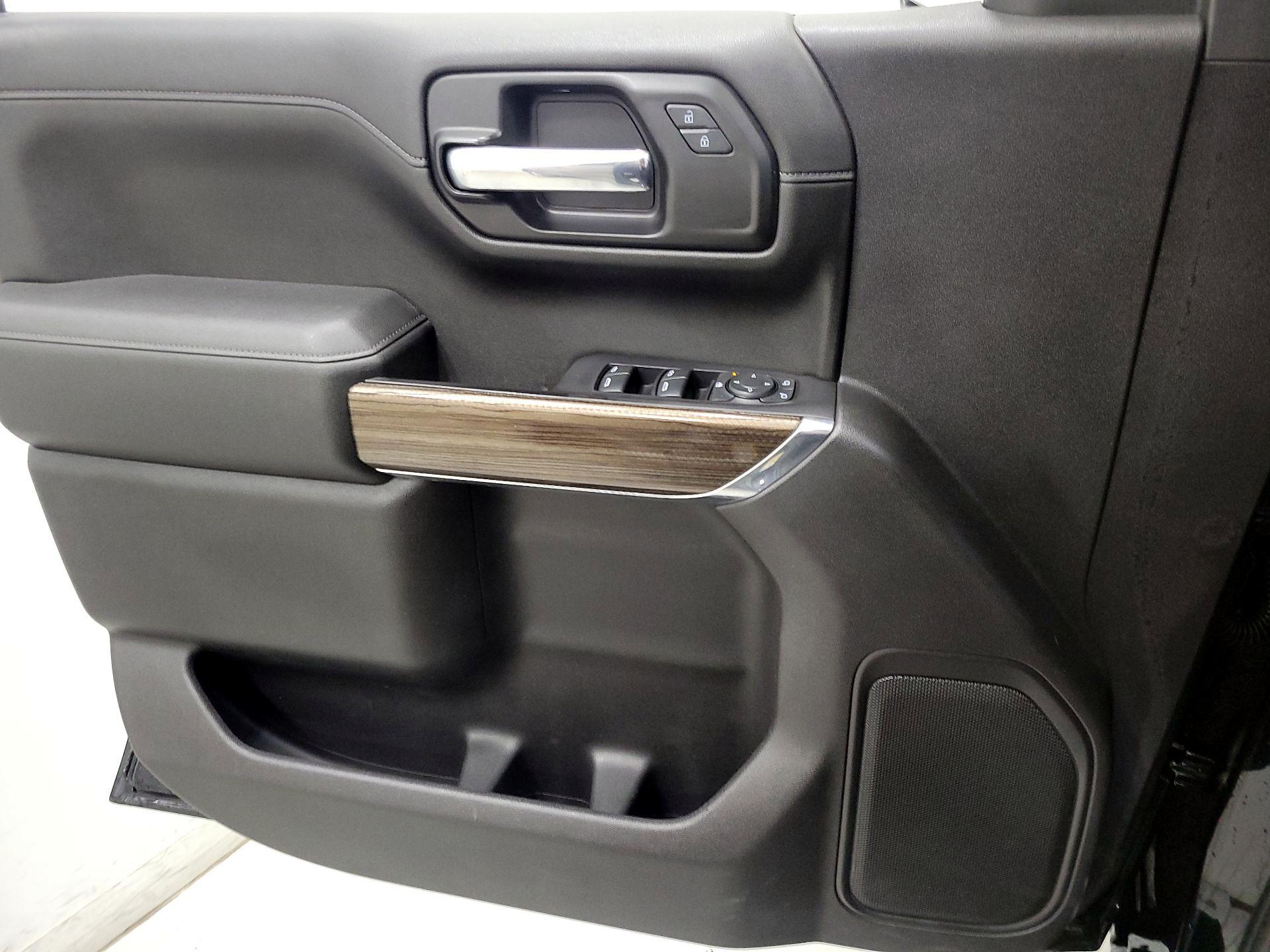 Thumbnail: 2021 Chevrolet Silverado 1500 - 12