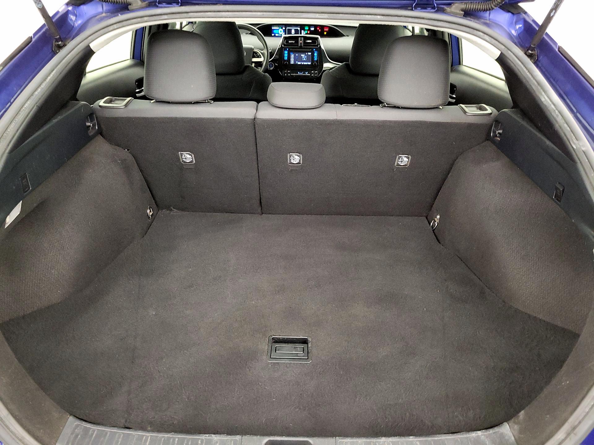 Thumbnail: 2017 Toyota Prius - 20