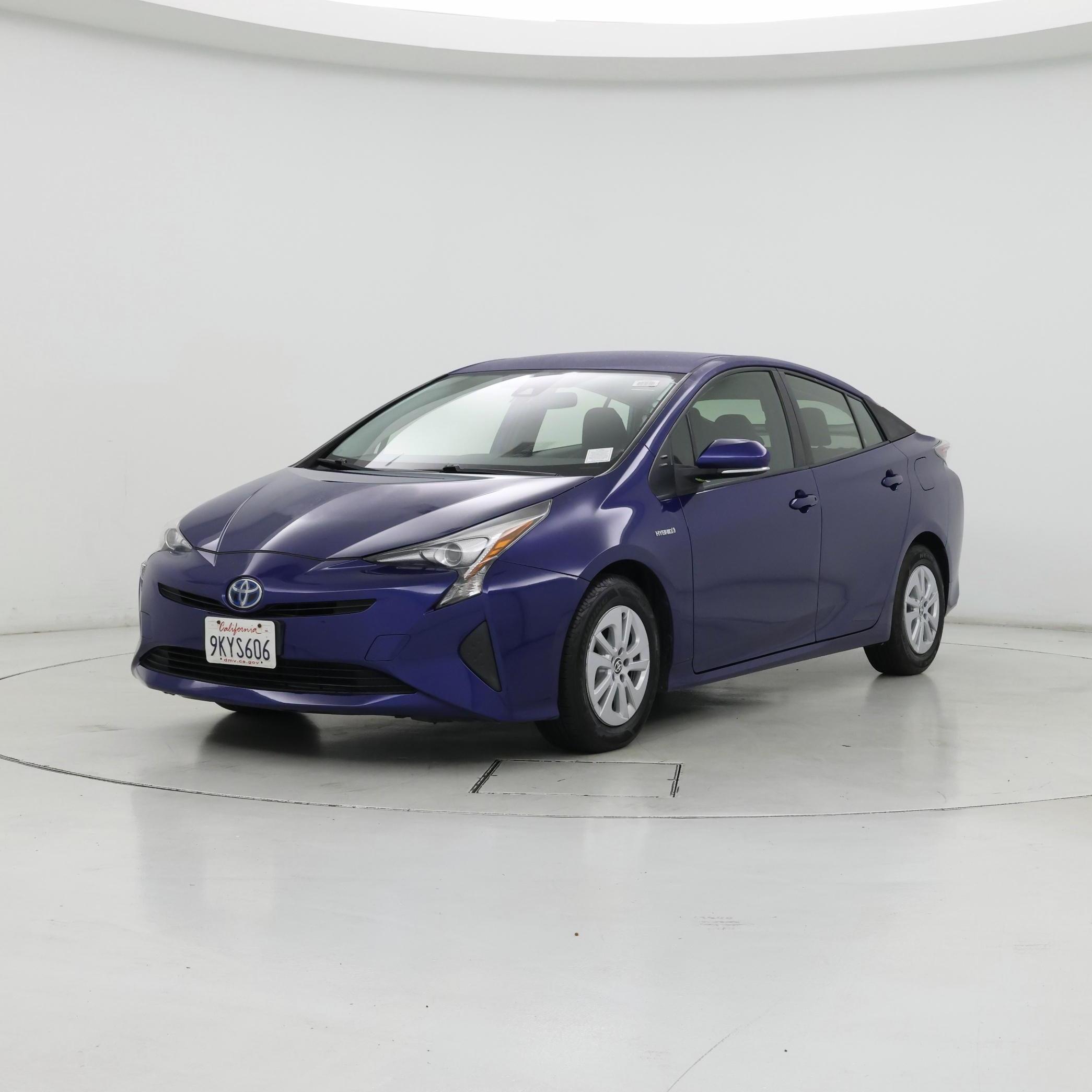 Thumbnail: 2017 Toyota Prius - 4