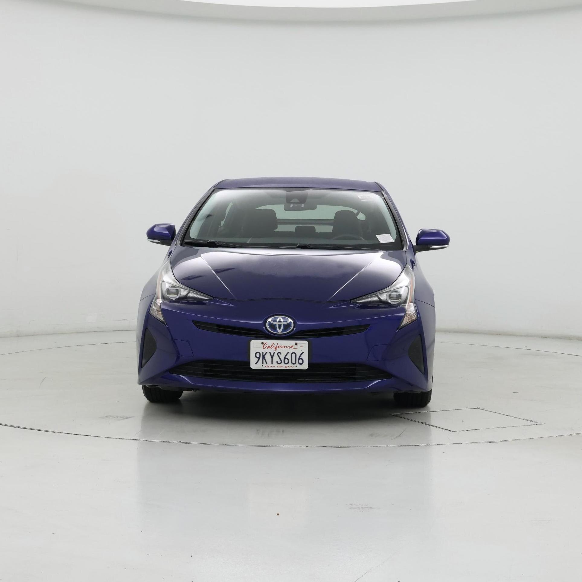 Thumbnail: 2017 Toyota Prius - 5