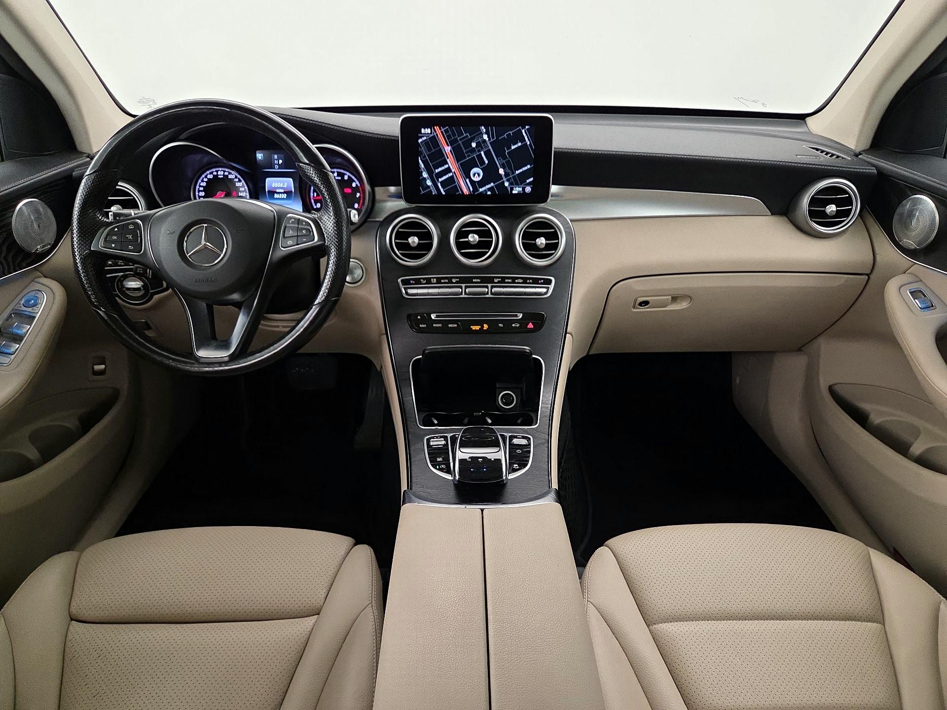 Thumbnail: 2017 Mercedes-Benz GLC - 9