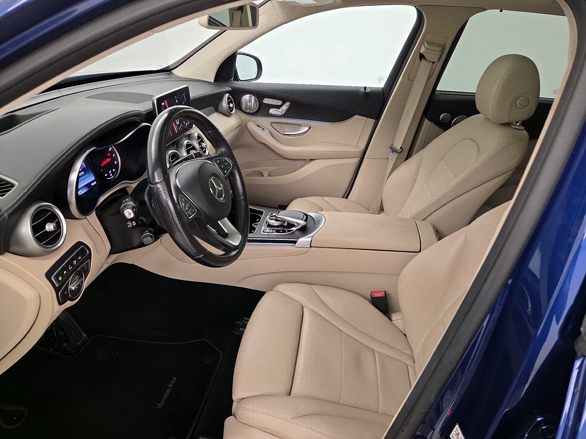 Thumbnail: 2017 Mercedes-Benz GLC - 11