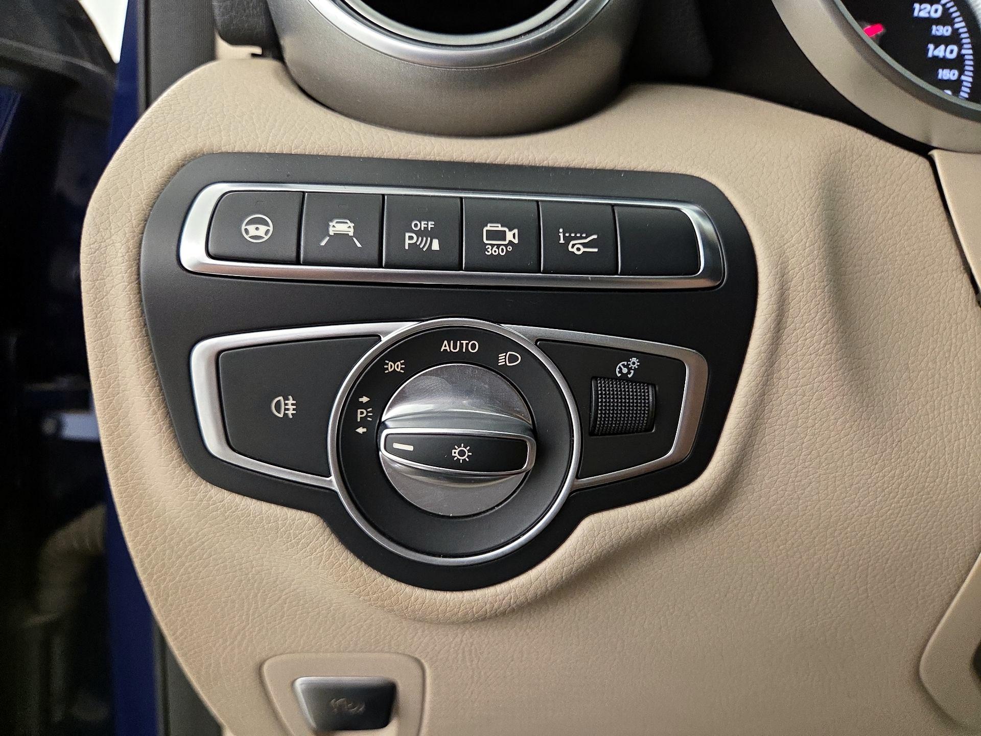 Thumbnail: 2017 Mercedes-Benz GLC - 13