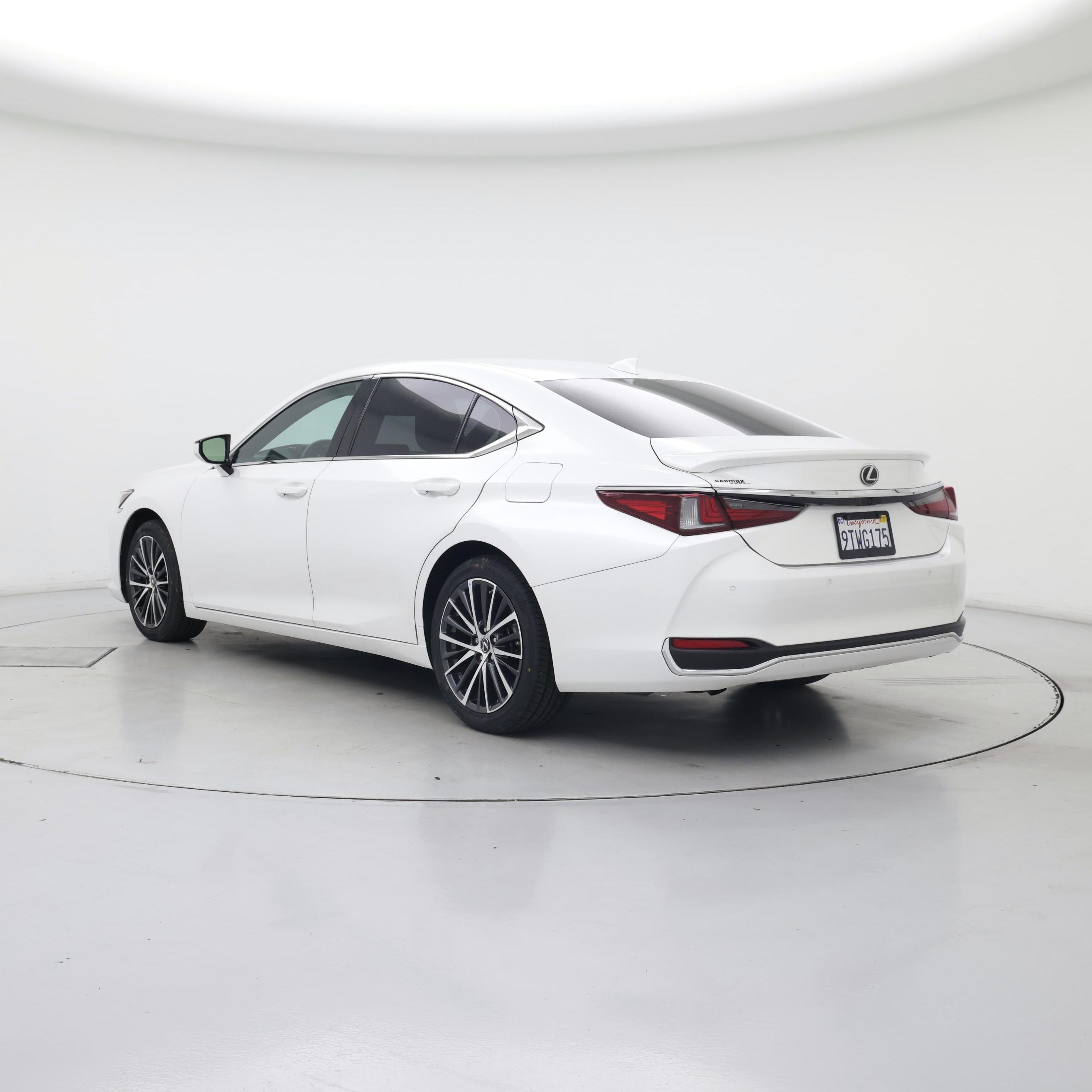 Thumbnail: 2024 Lexus ES - 2