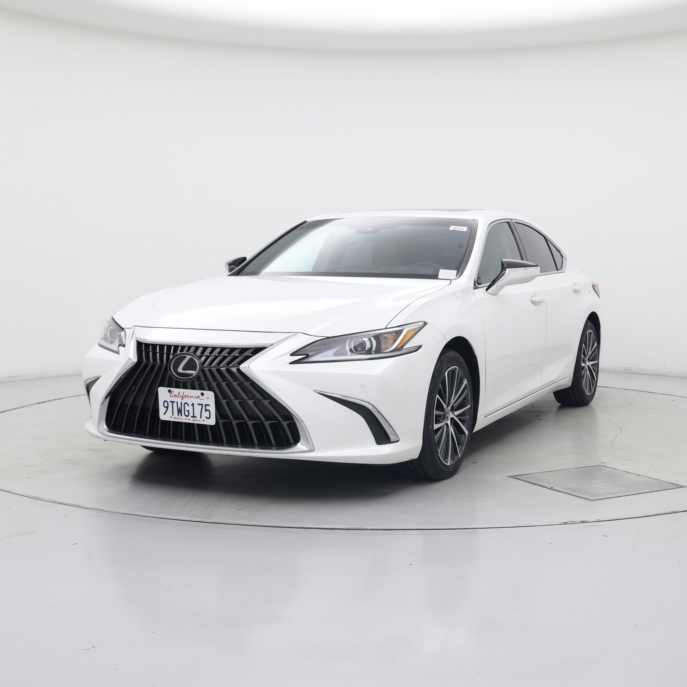Thumbnail: 2024 Lexus ES - 4