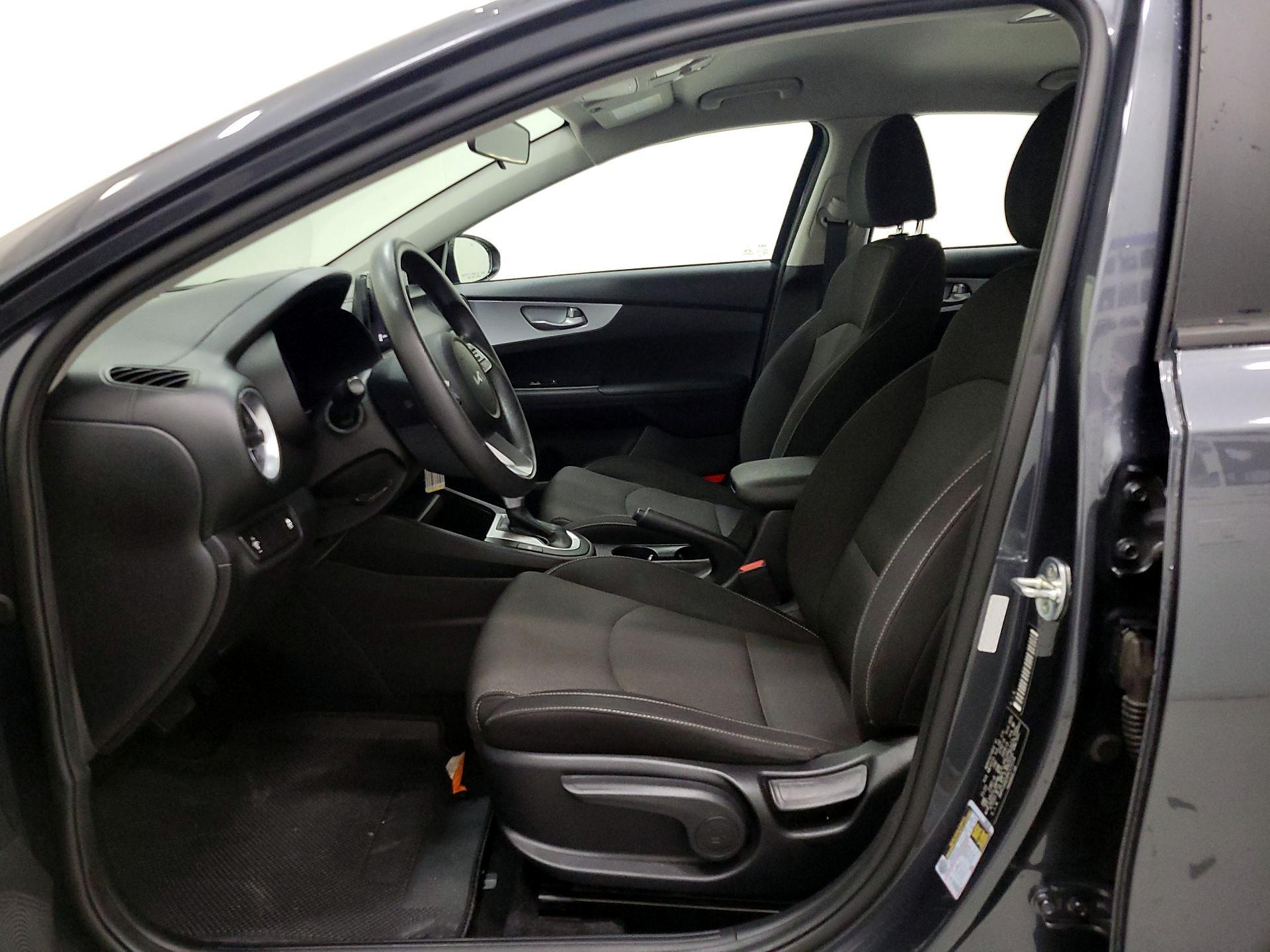 Thumbnail: 2023 Kia Forte - 11