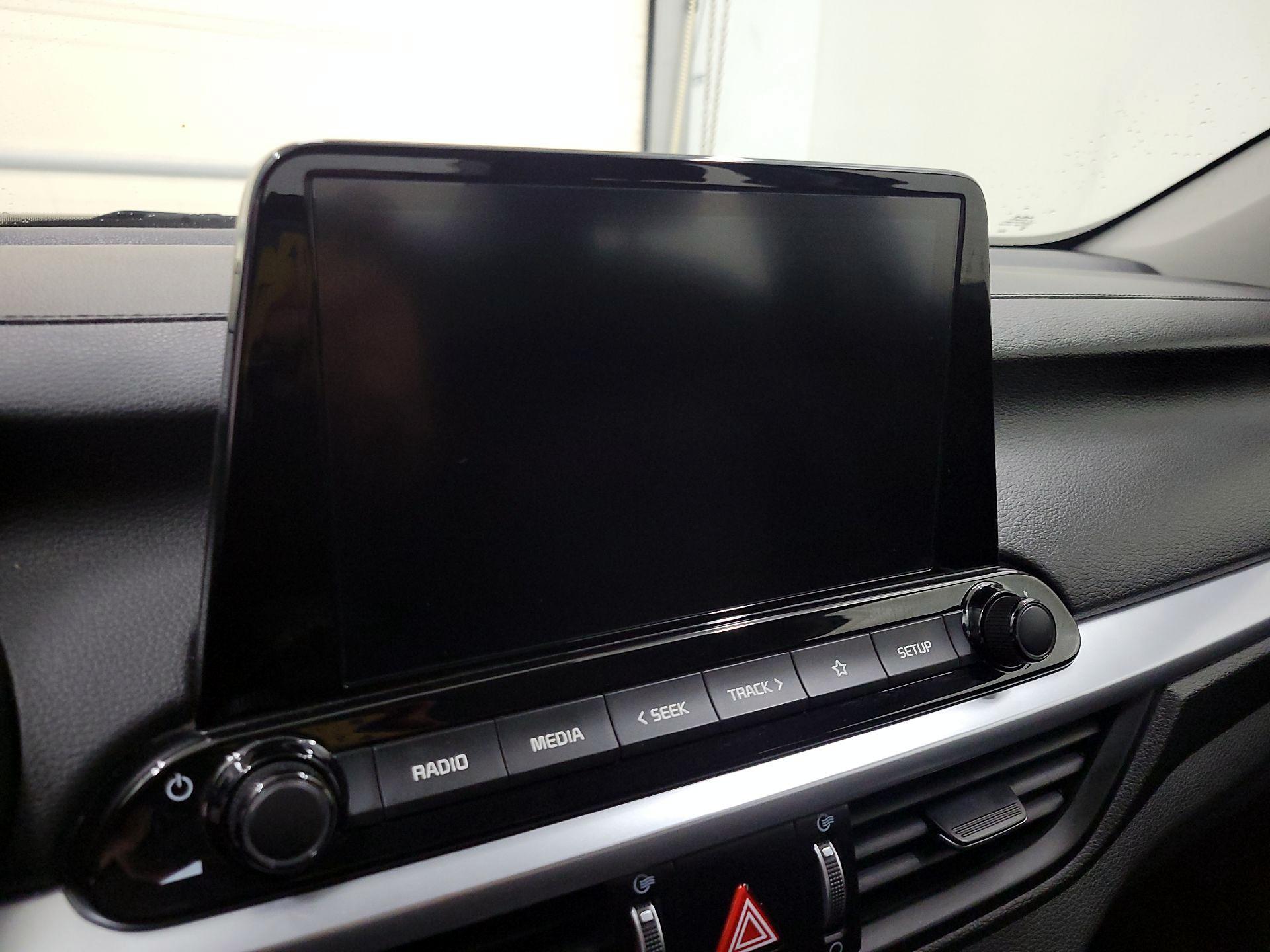 Thumbnail: 2023 Kia Forte - 14