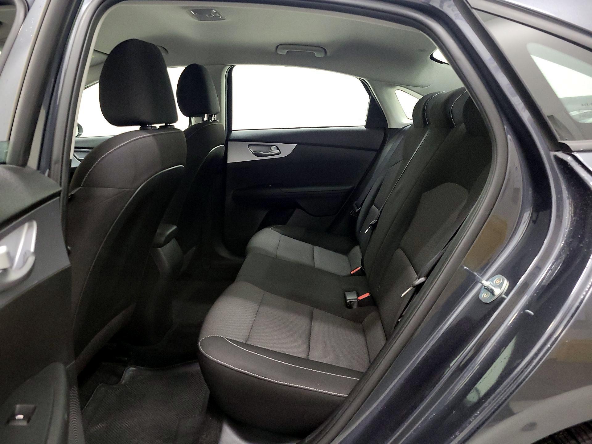 Thumbnail: 2023 Kia Forte - 18