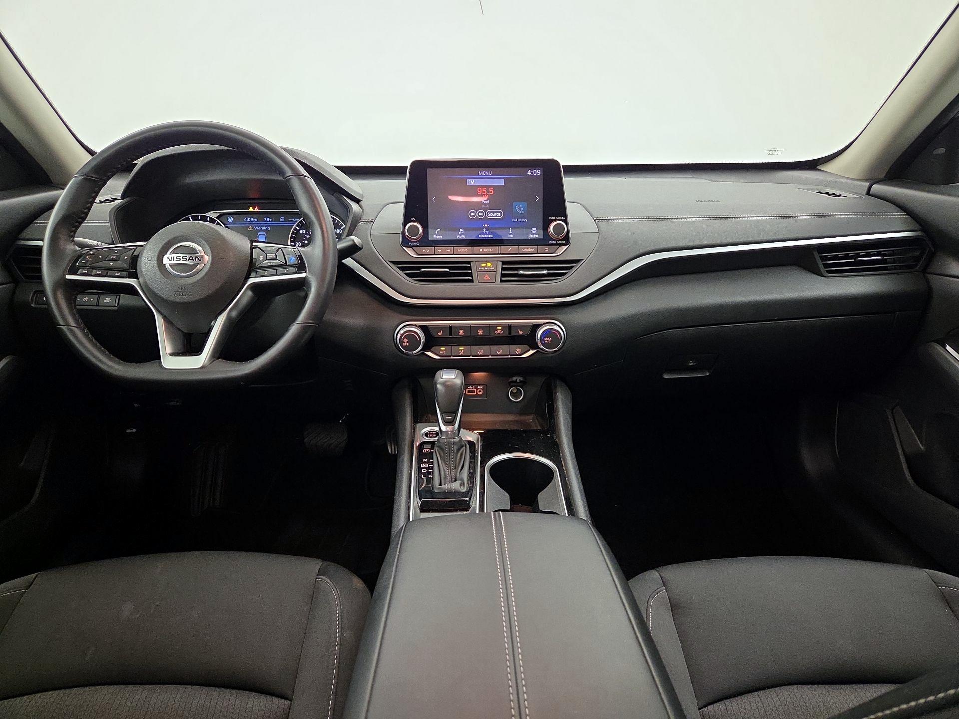 Thumbnail: 2021 Nissan Altima - 9