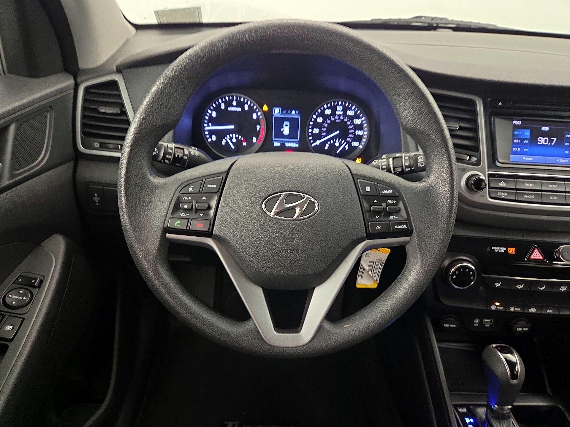 Thumbnail: 2017 Hyundai Tucson - 10