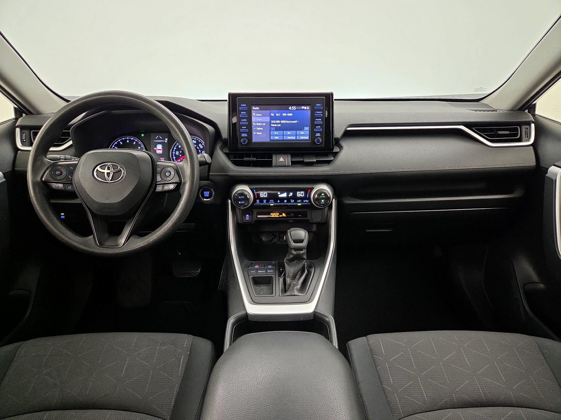 Thumbnail: 2019 Toyota RAV4 - 9