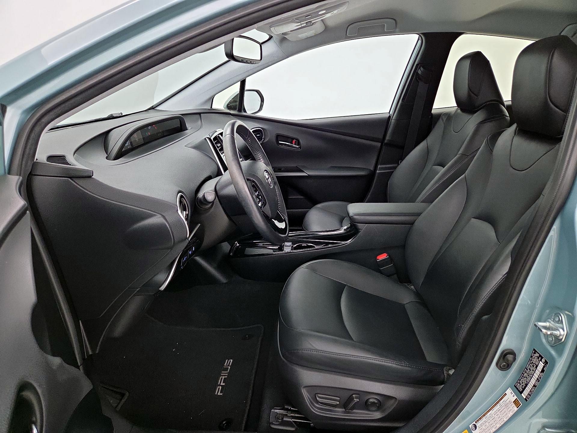 Thumbnail: 2019 Toyota Prius - 11