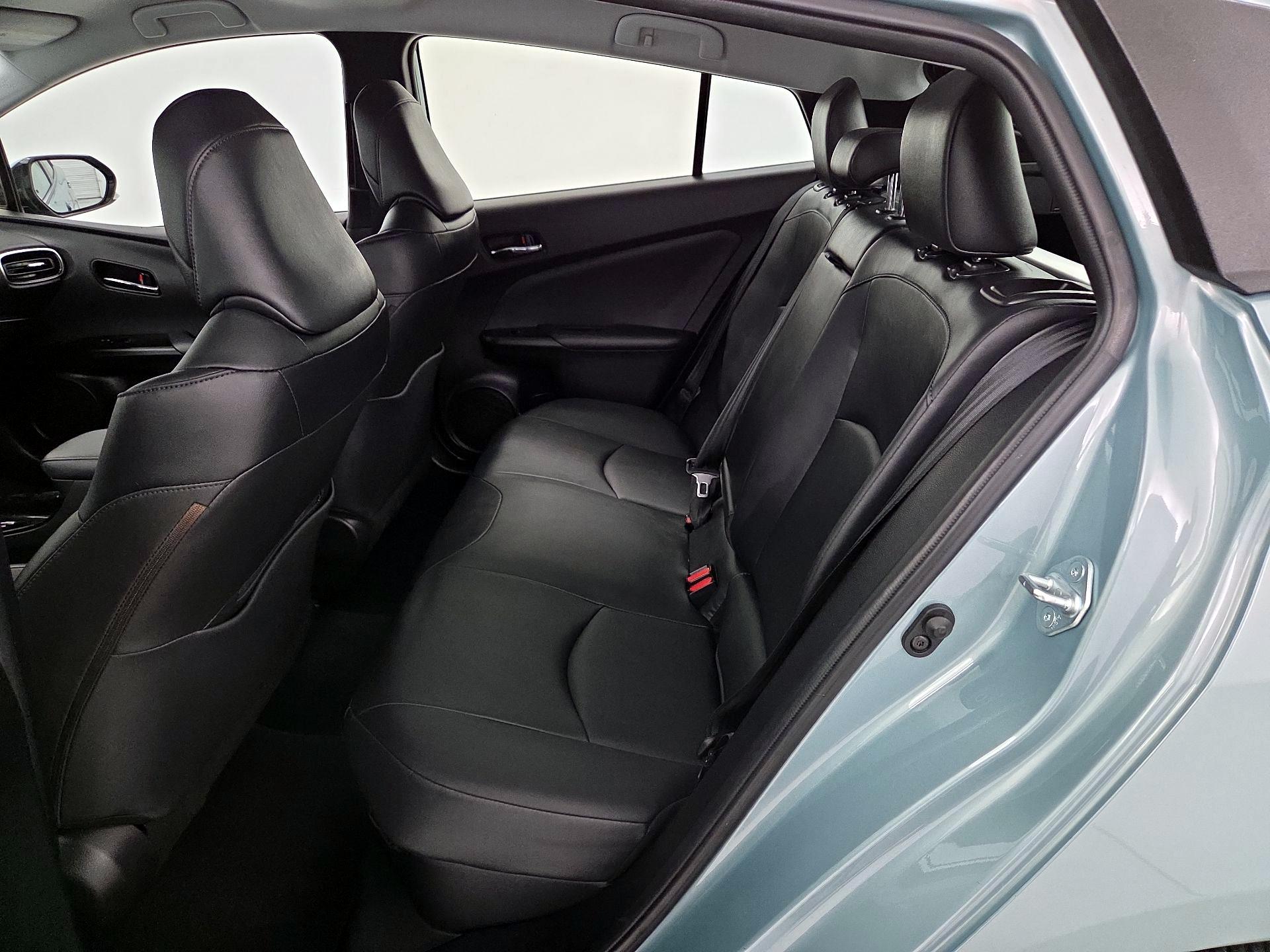 Thumbnail: 2019 Toyota Prius - 19
