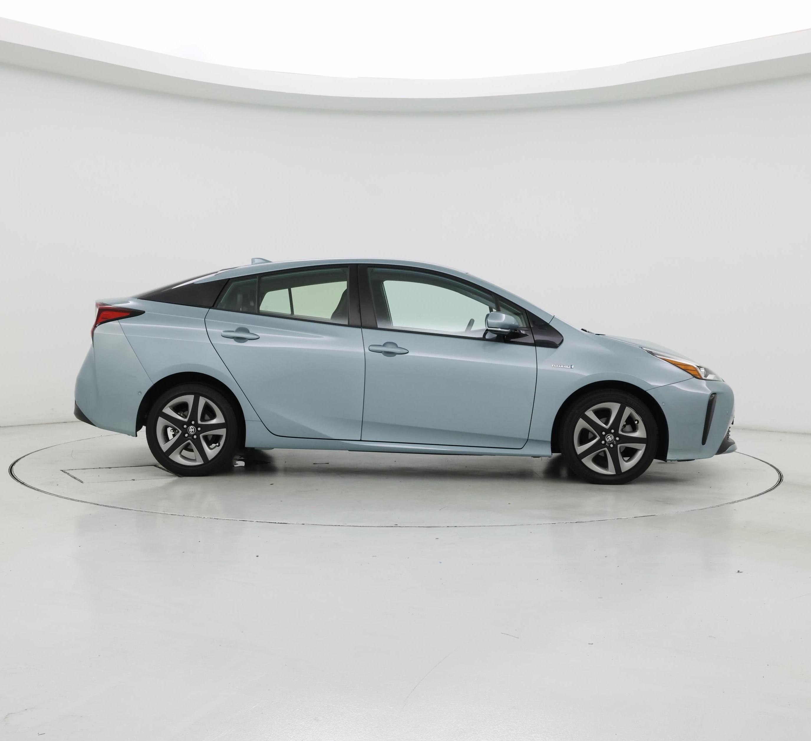 Thumbnail: 2019 Toyota Prius - 7
