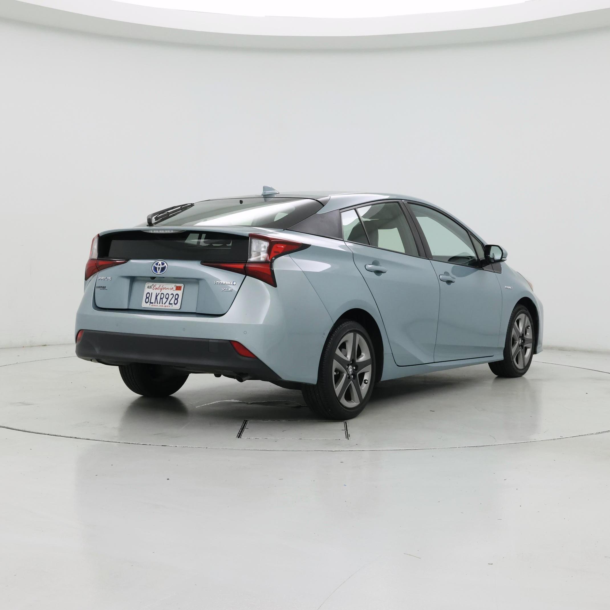 Thumbnail: 2019 Toyota Prius - 8