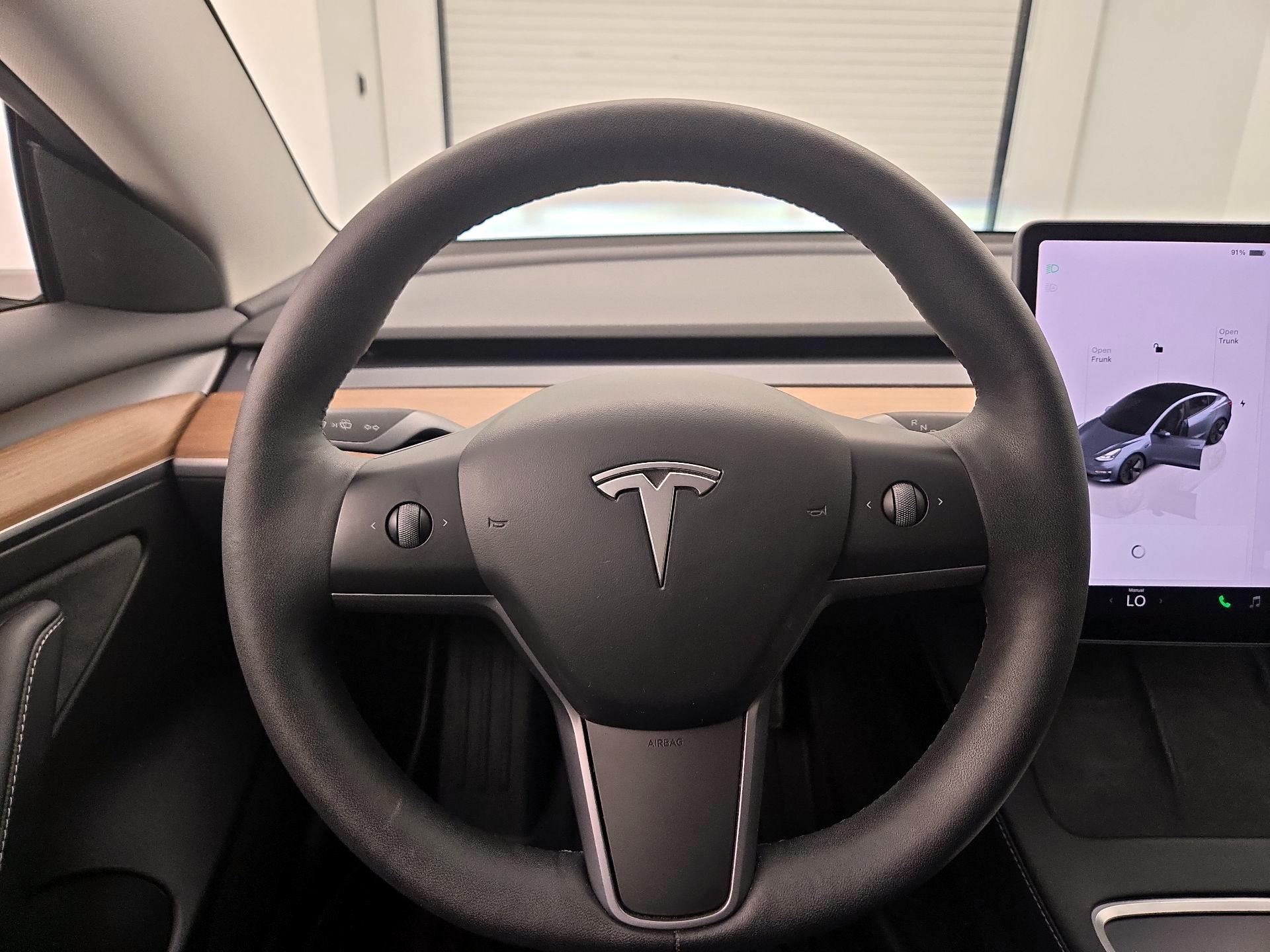 Thumbnail: 2023 Tesla Model 3 - 10