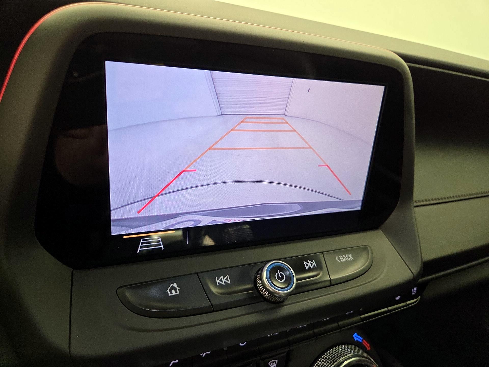 Thumbnail: 2019 Chevrolet Camaro - 14