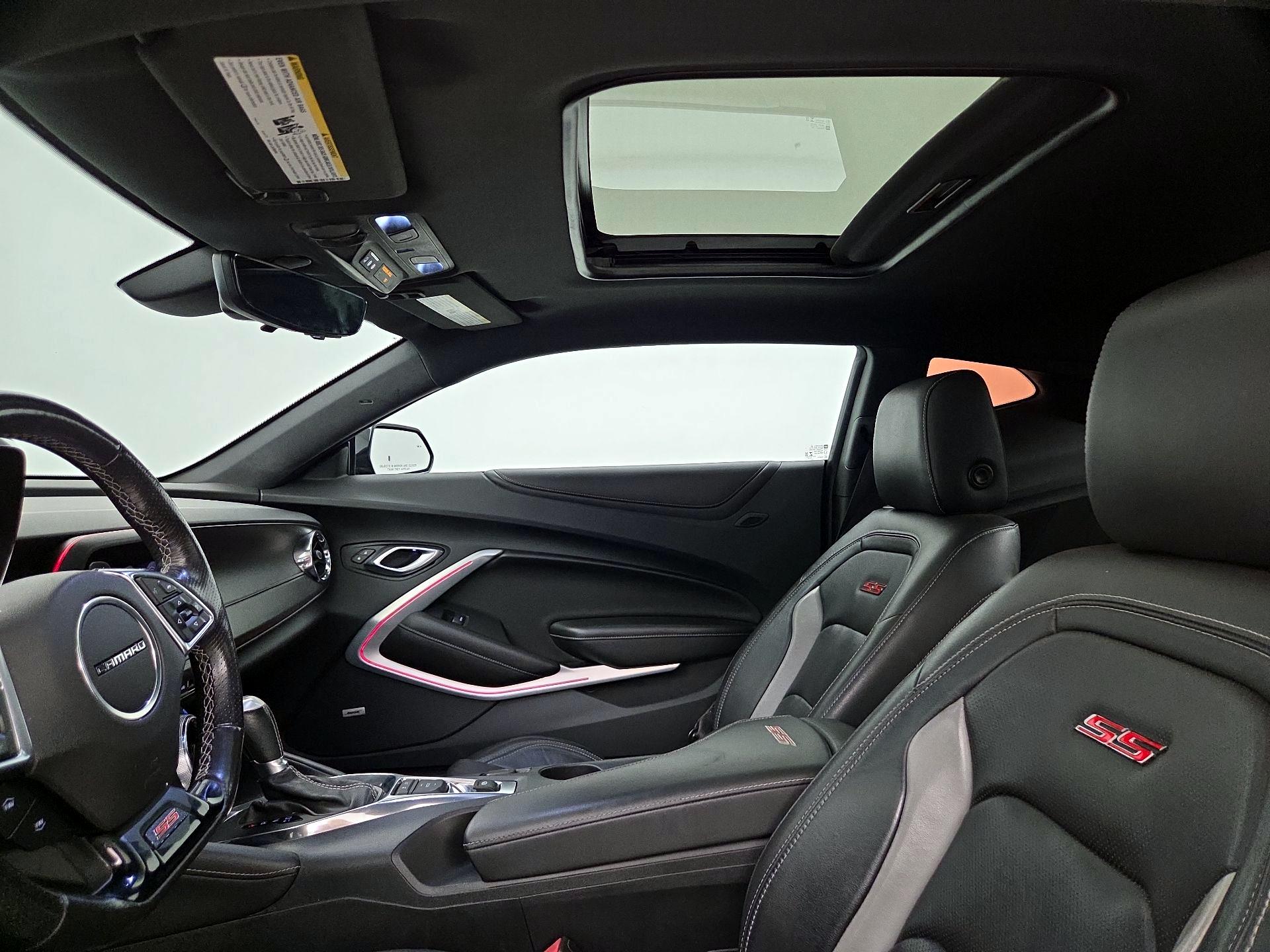 Thumbnail: 2019 Chevrolet Camaro - 19