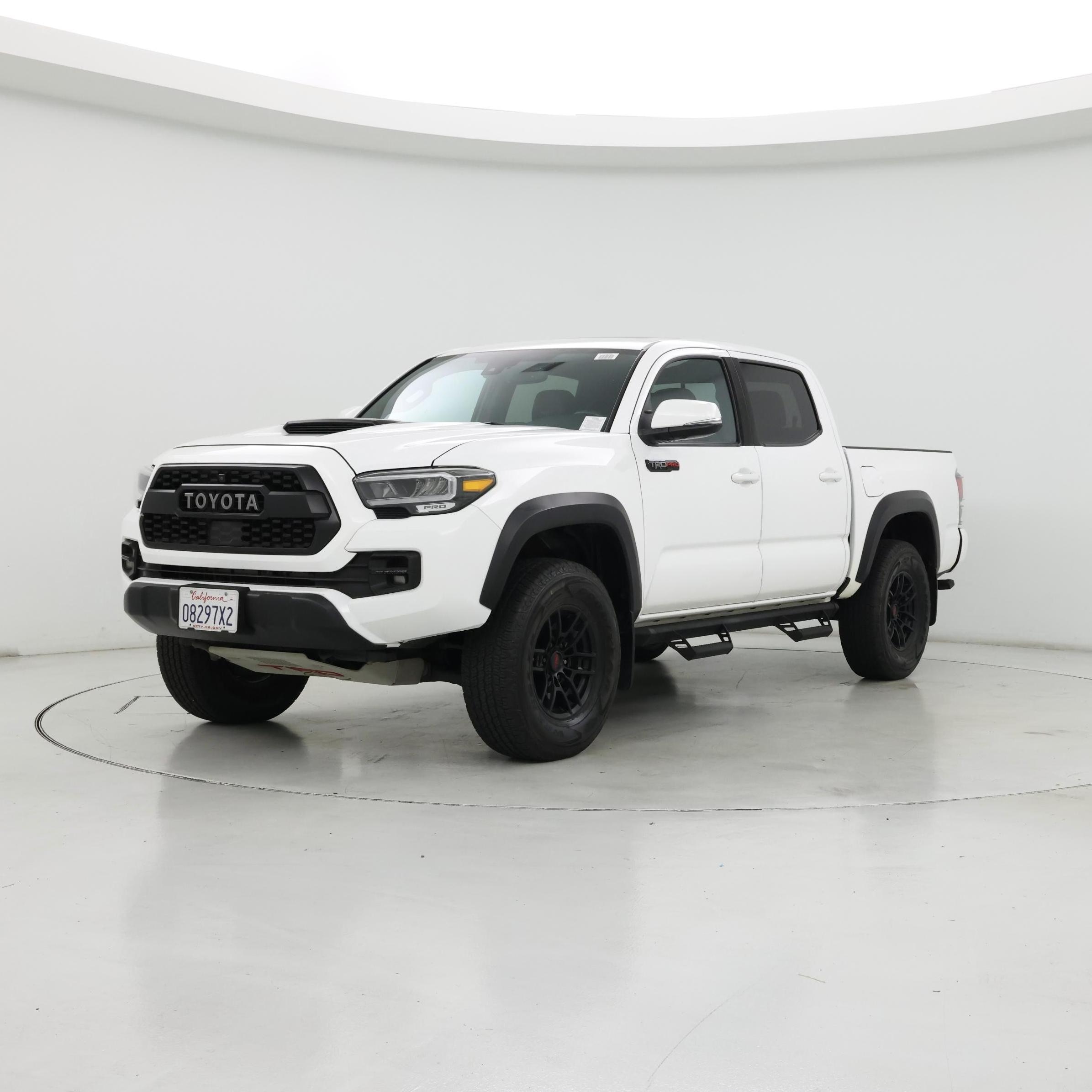 Thumbnail: 2020 Toyota Tacoma - 4