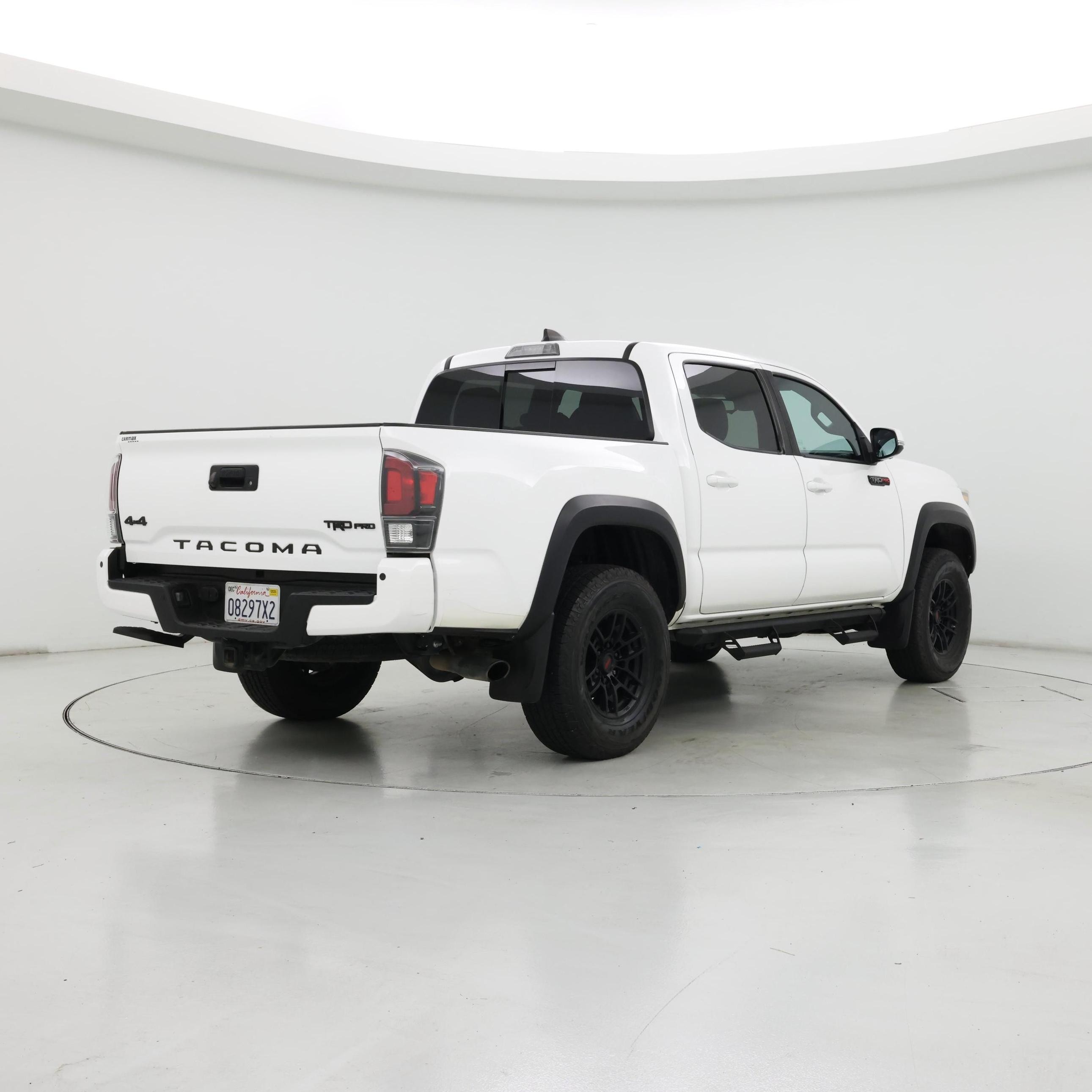 Thumbnail: 2020 Toyota Tacoma - 8