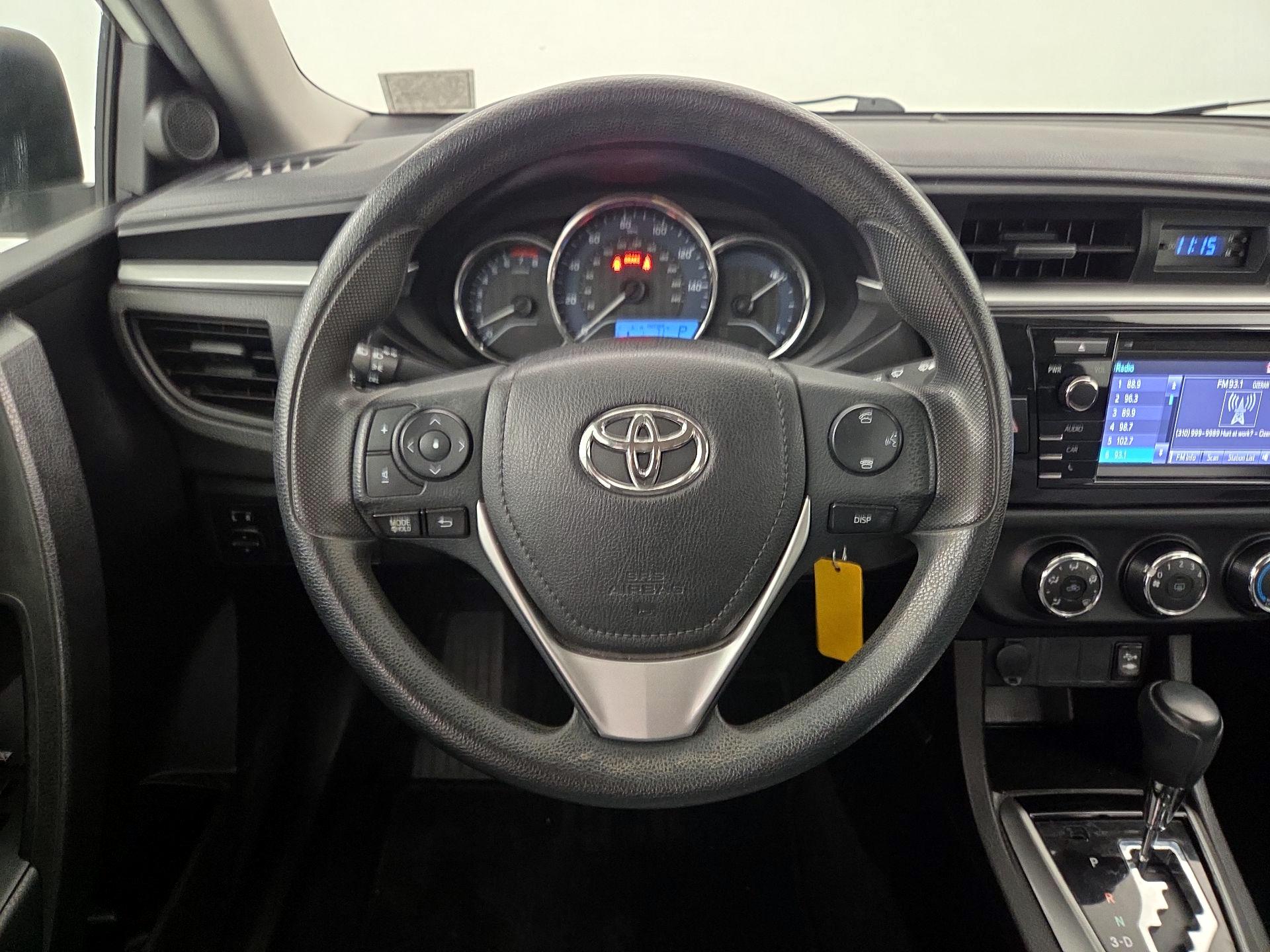 Thumbnail: 2016 Toyota Corolla - 10