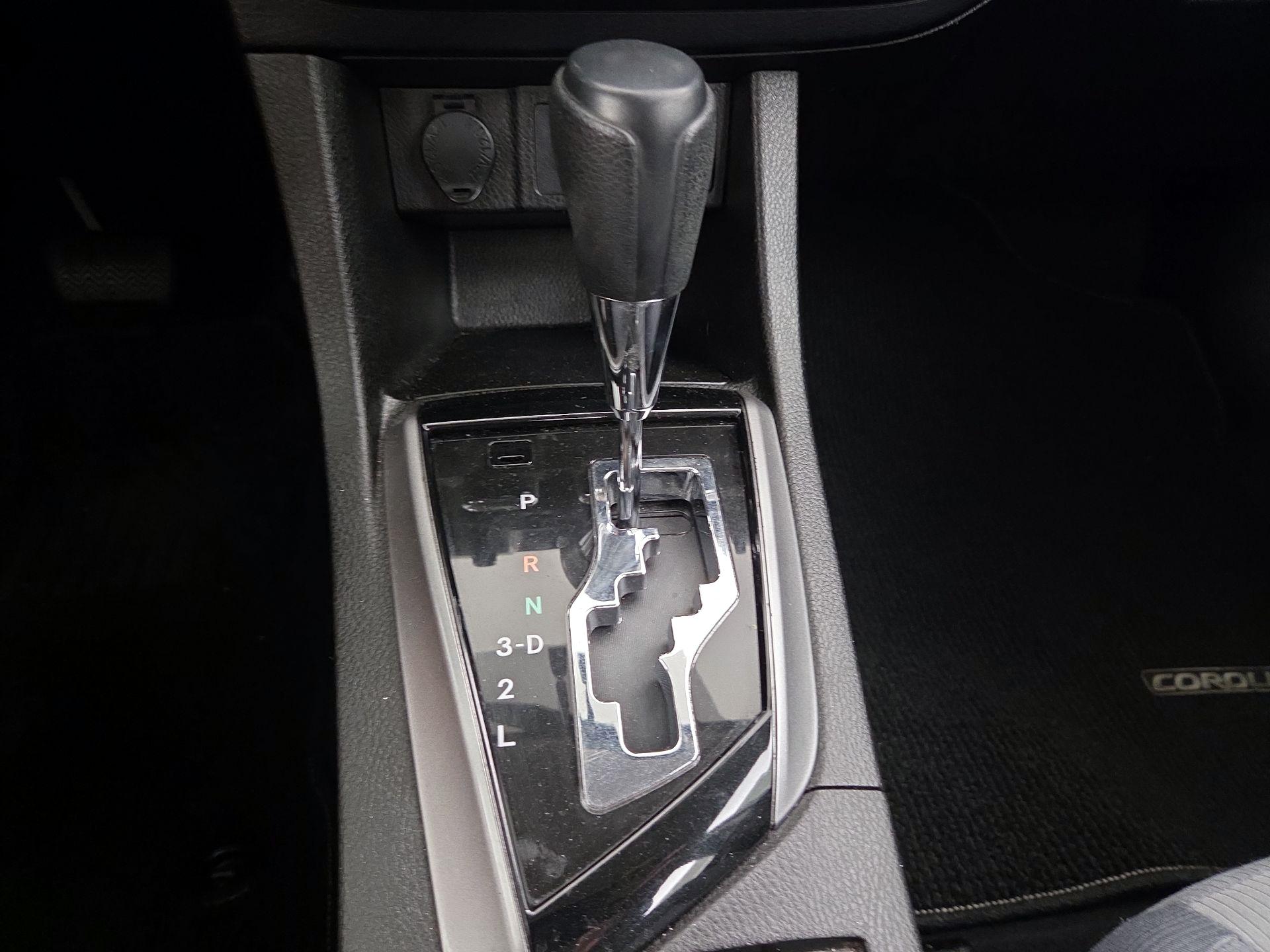 Thumbnail: 2016 Toyota Corolla - 16