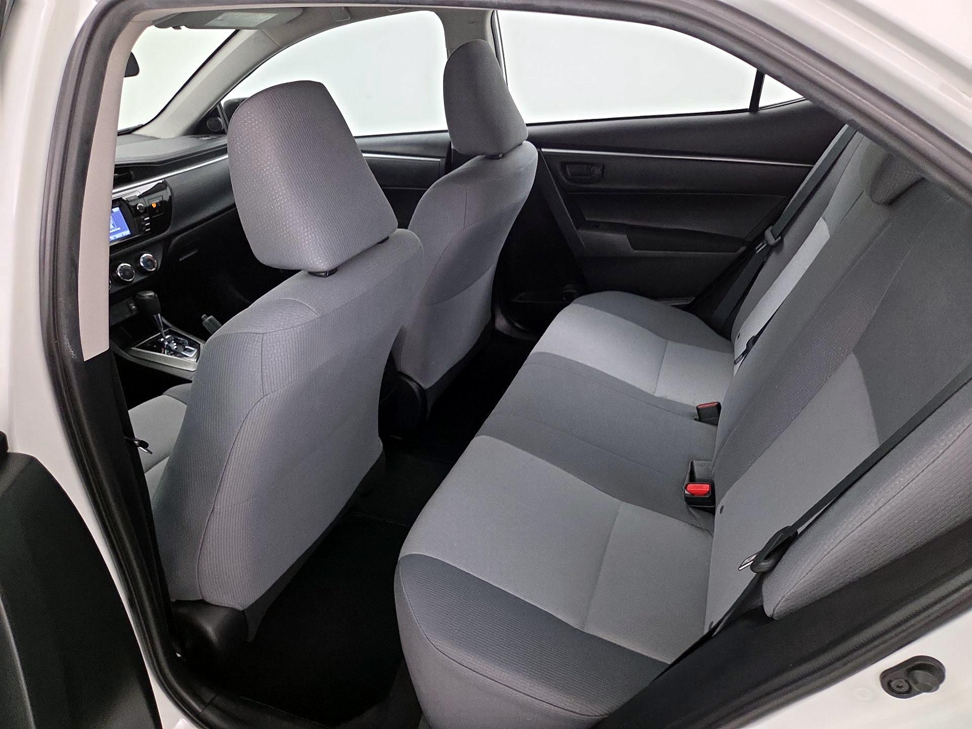Thumbnail: 2016 Toyota Corolla - 18