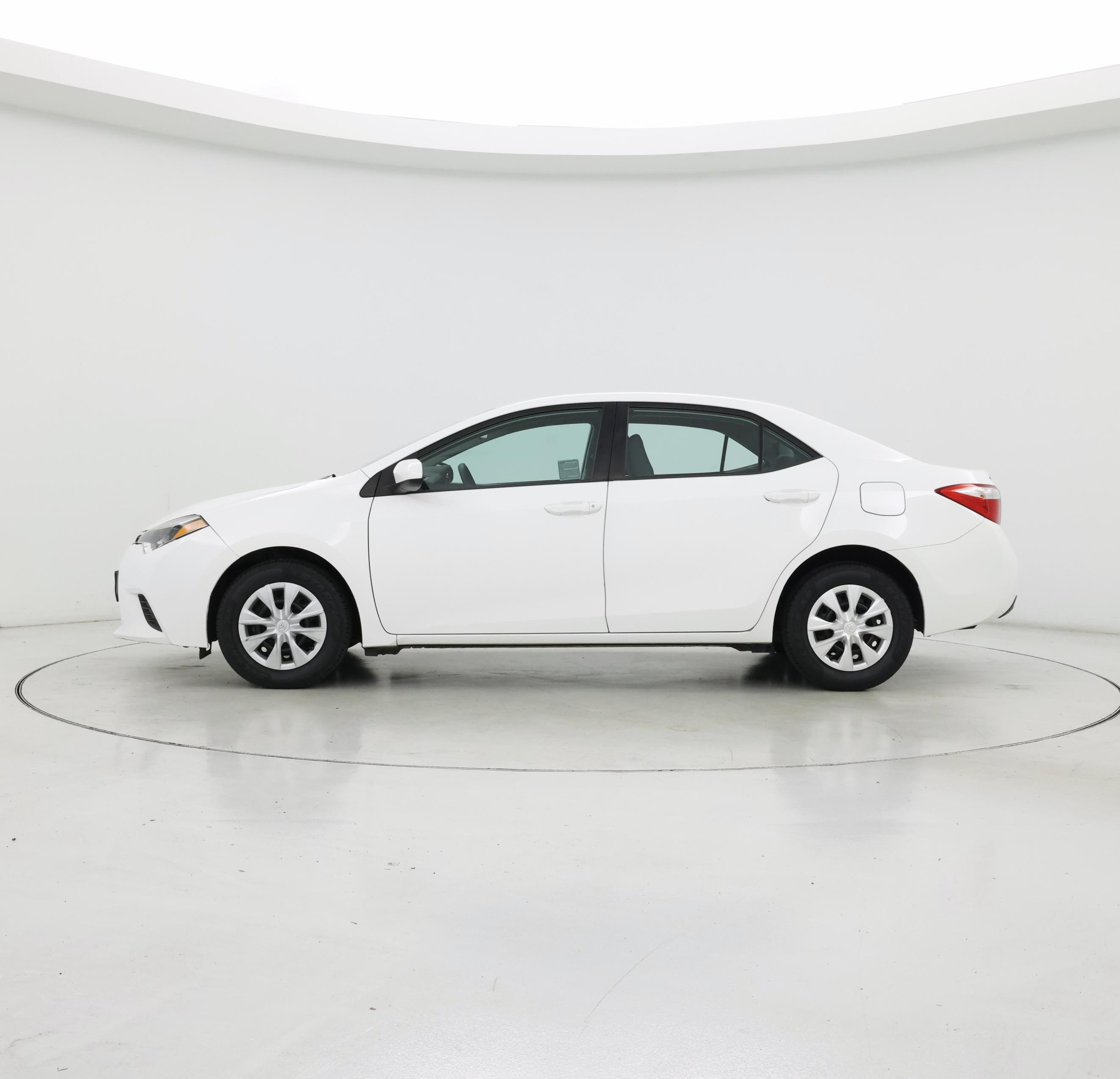 Thumbnail: 2016 Toyota Corolla - 3