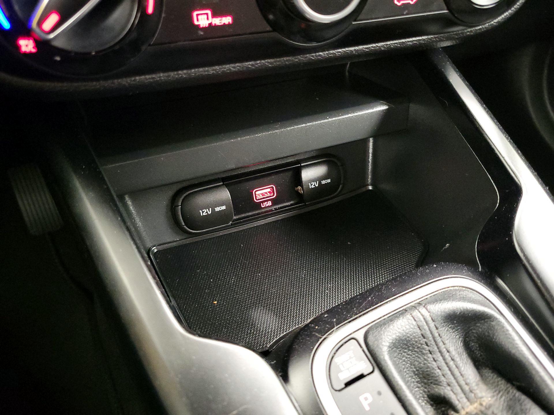 Thumbnail: 2020 Kia Soul - 18