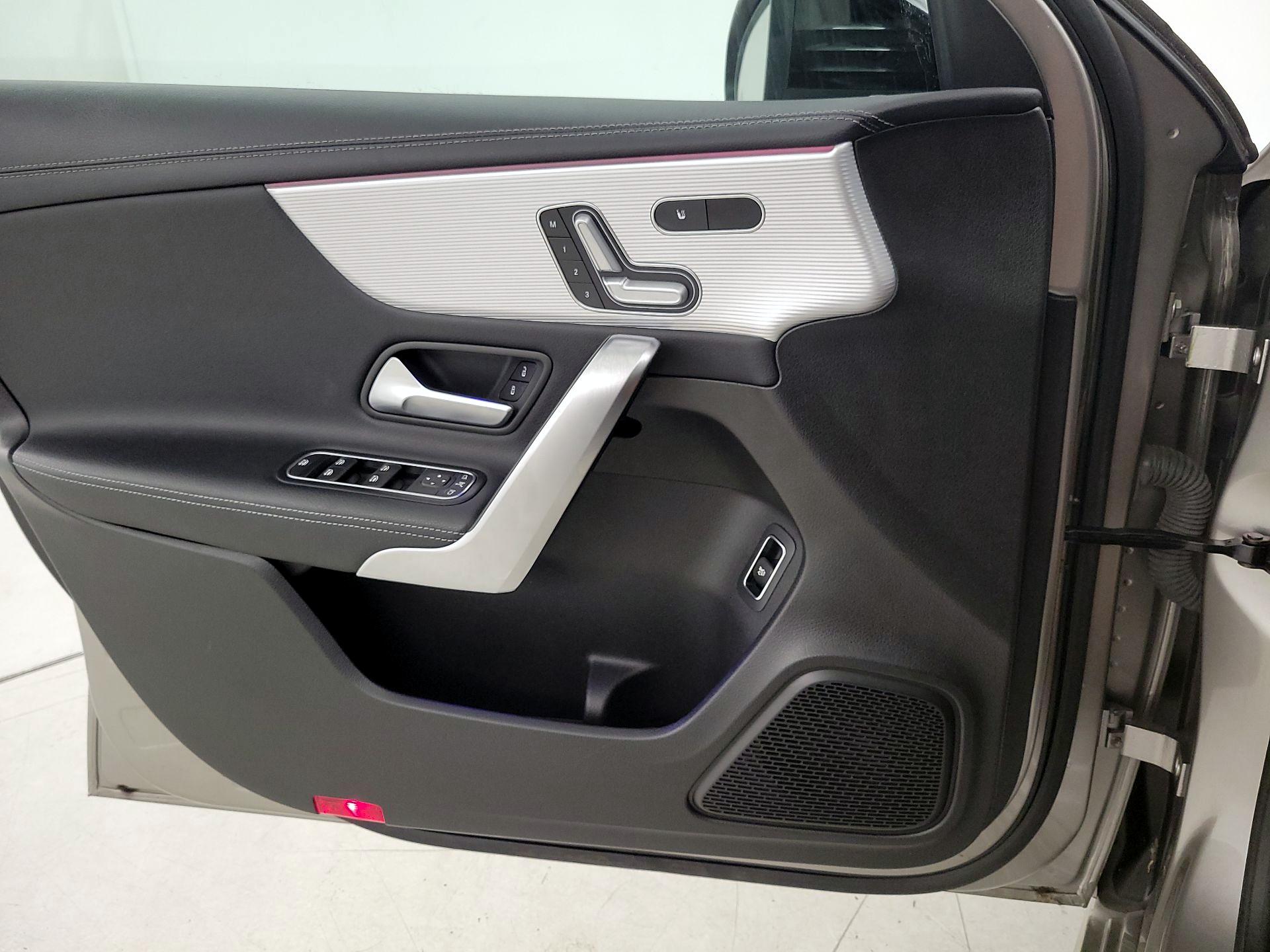 Thumbnail: 2019 Mercedes-Benz A-Class - 12