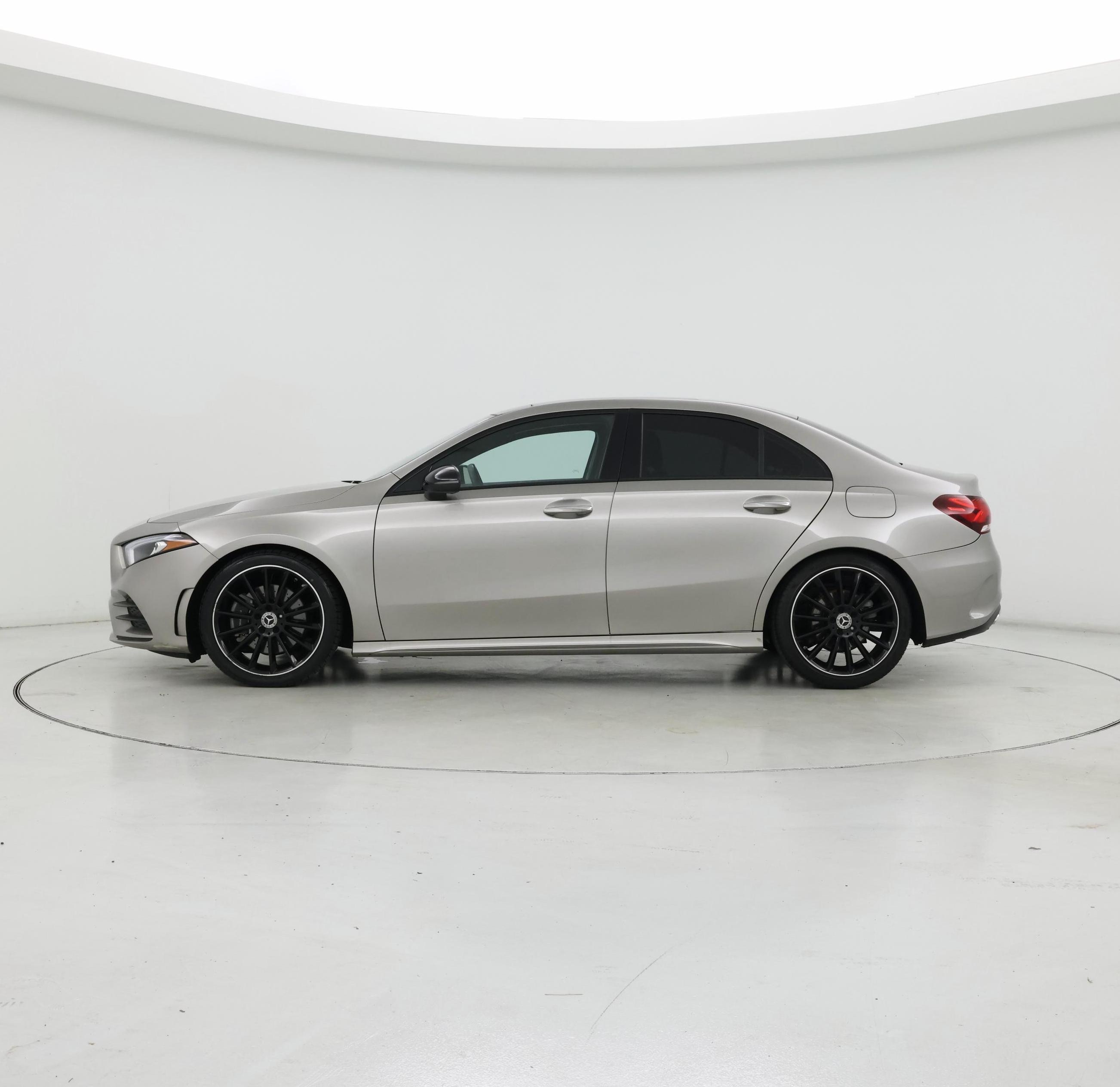 Thumbnail: 2019 Mercedes-Benz A-Class - 3