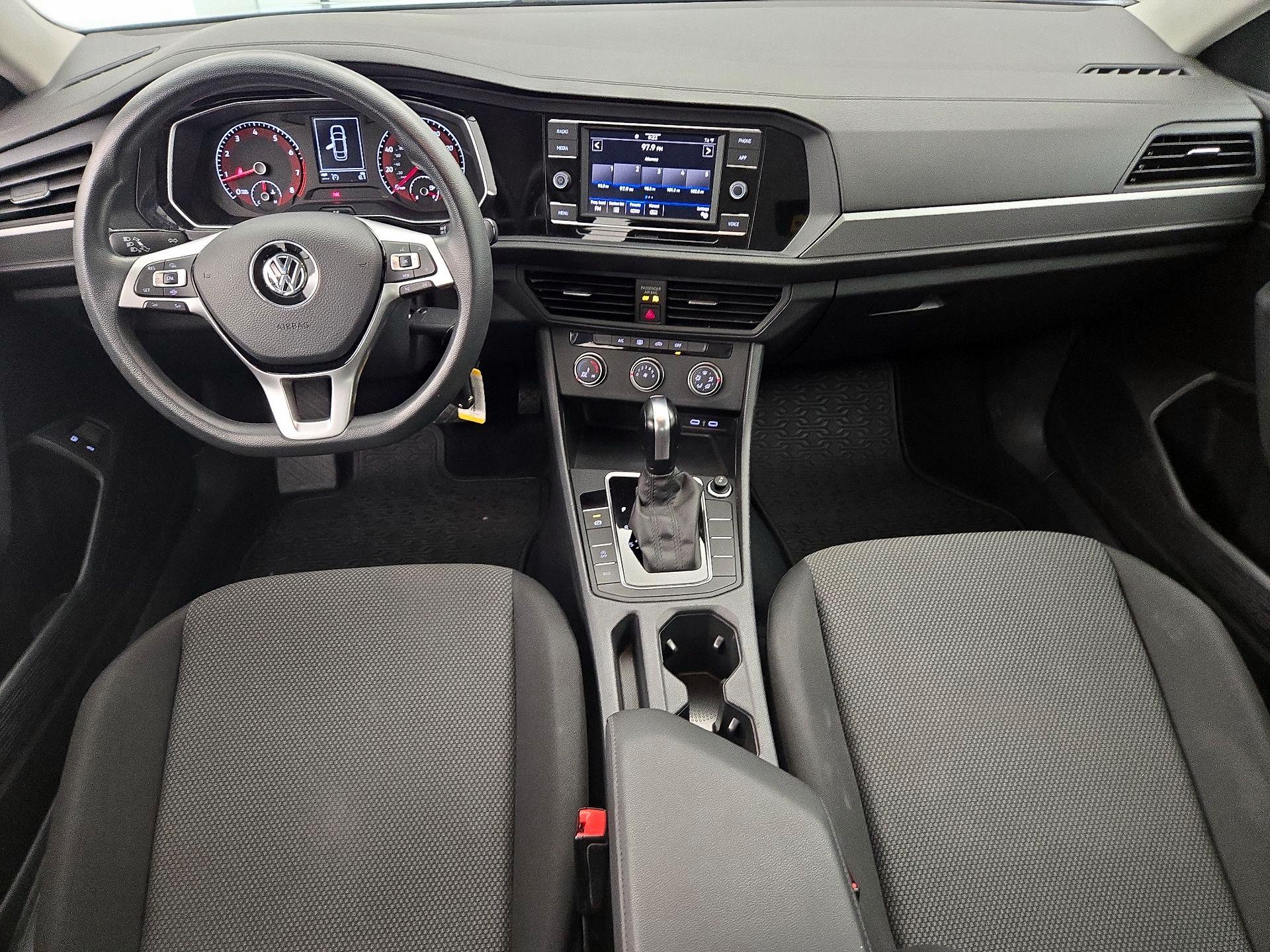 Thumbnail: 2021 Volkswagen Jetta - 9