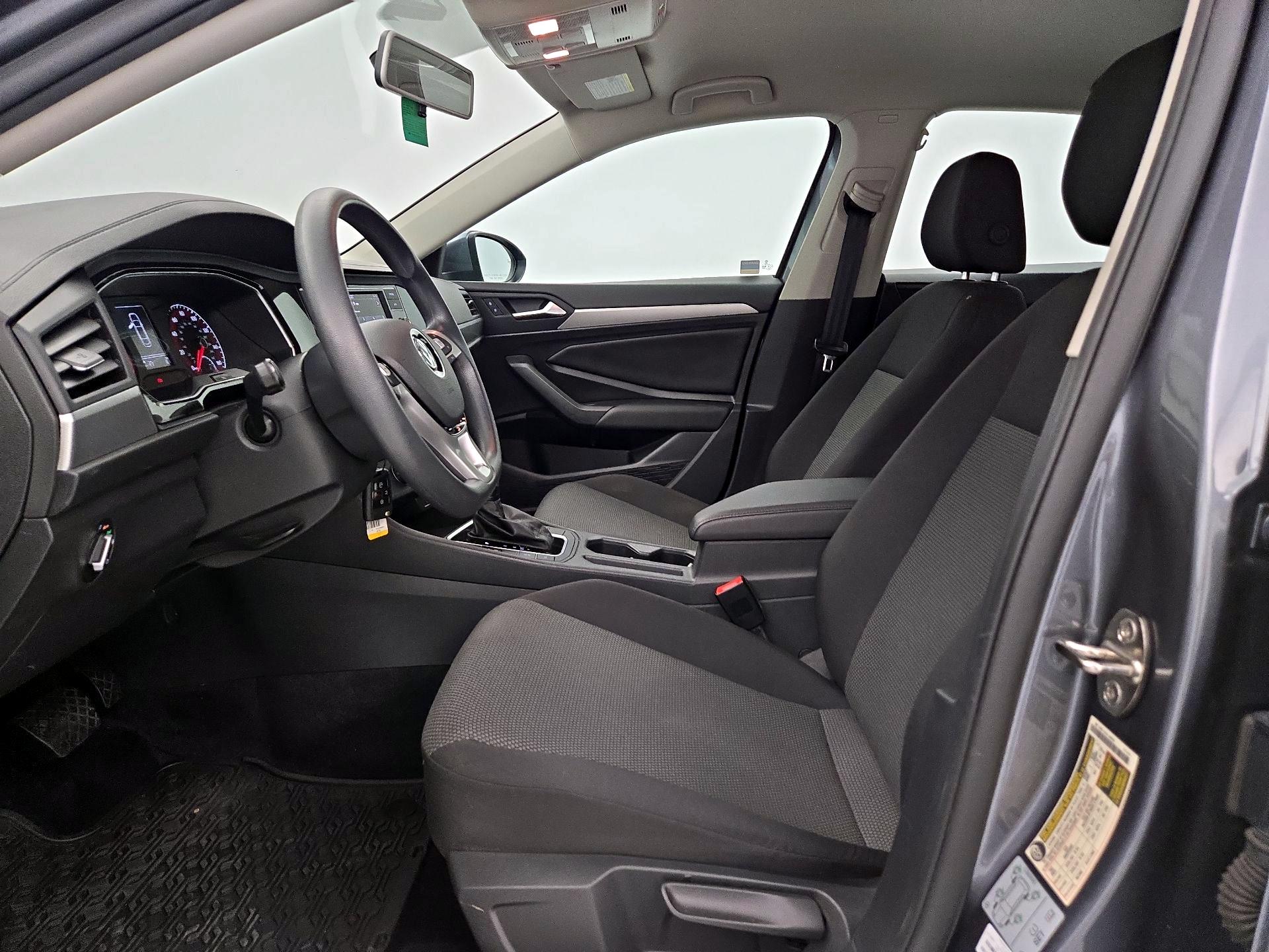 Thumbnail: 2021 Volkswagen Jetta - 11