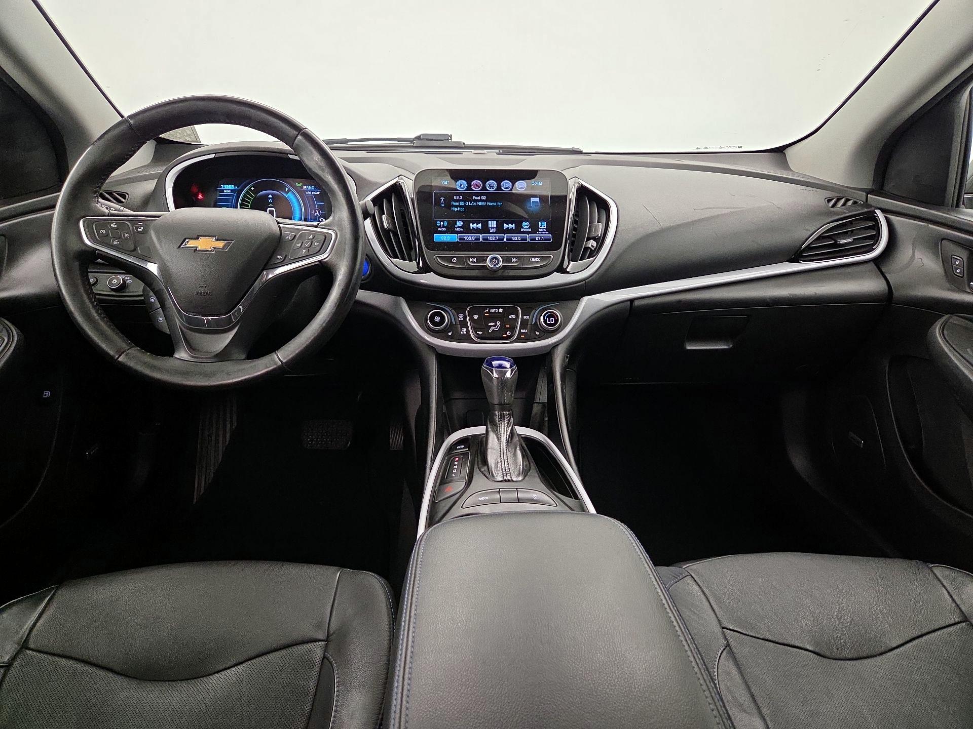 Thumbnail: 2017 Chevrolet Volt - 9