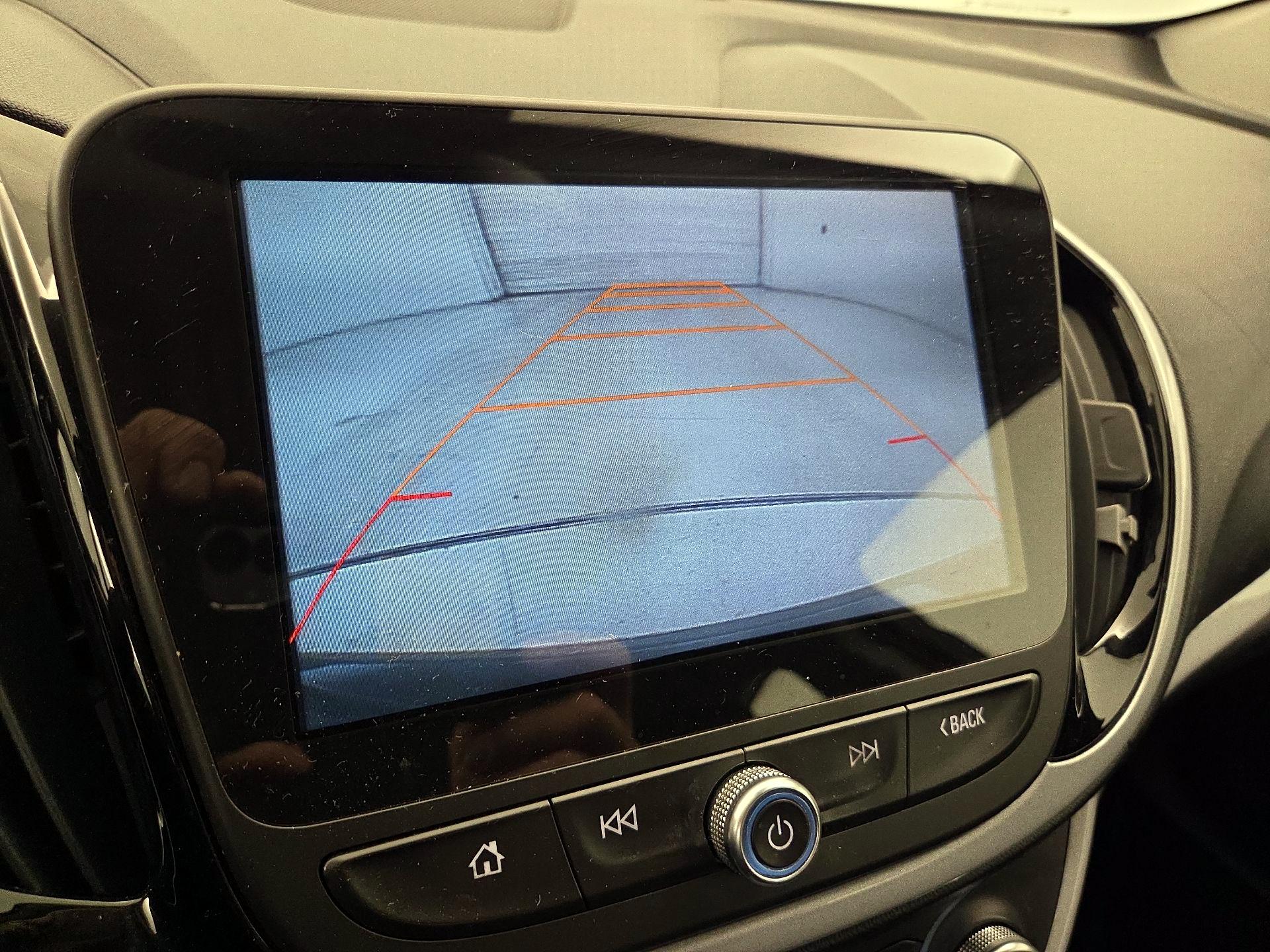 Thumbnail: 2017 Chevrolet Volt - 14