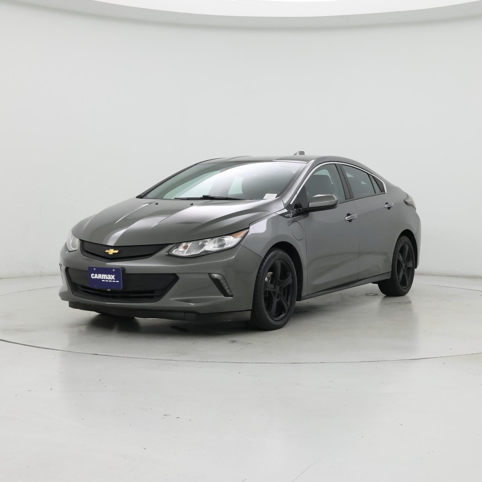 Thumbnail: 2017 Chevrolet Volt - 4