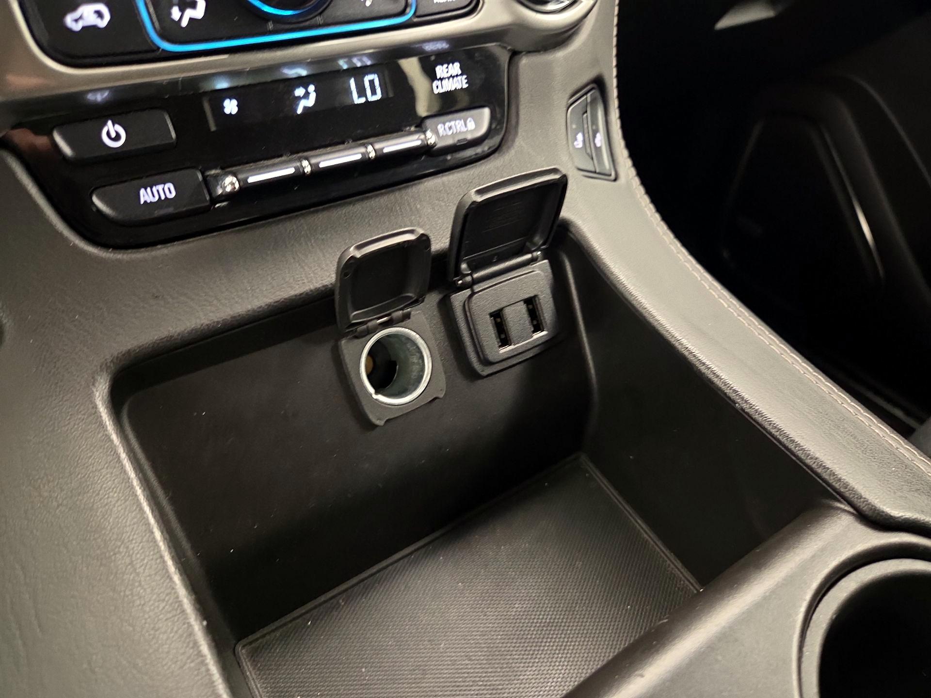 Thumbnail: 2016 Chevrolet Tahoe - 19