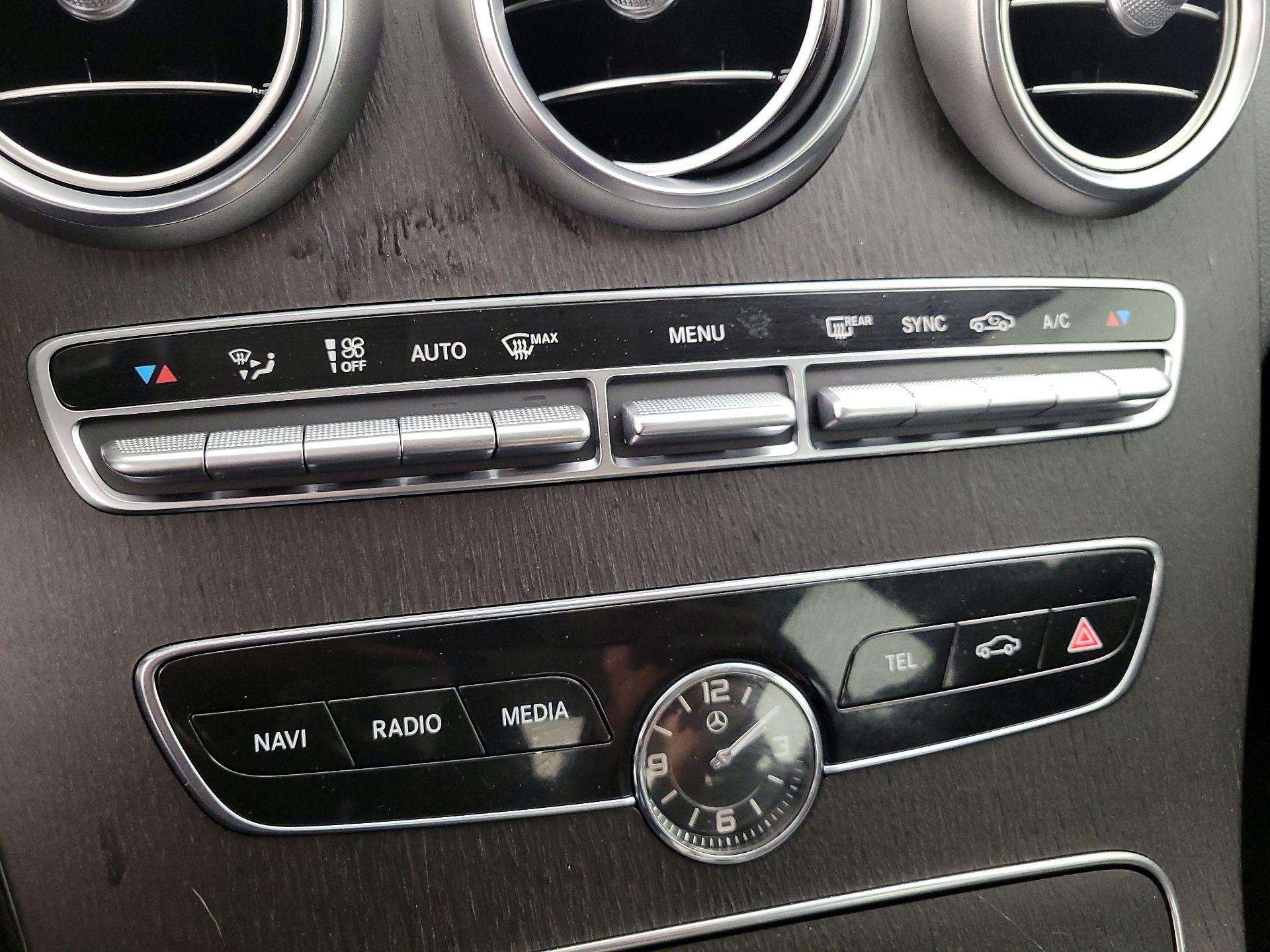 Thumbnail: 2020 Mercedes-Benz C-Class - 16