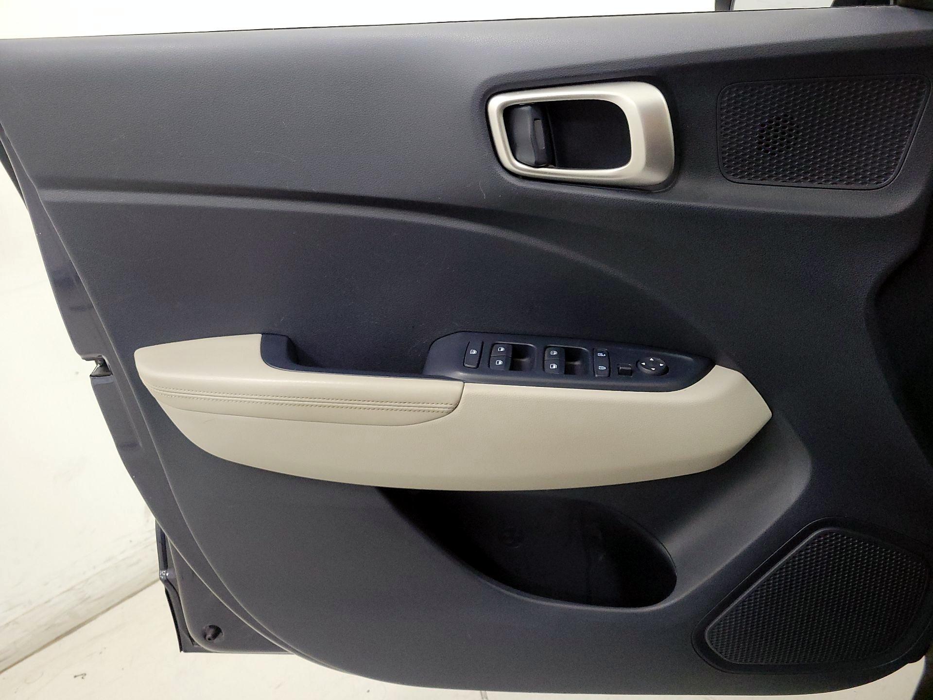 Thumbnail: 2020 Hyundai Venue - 12