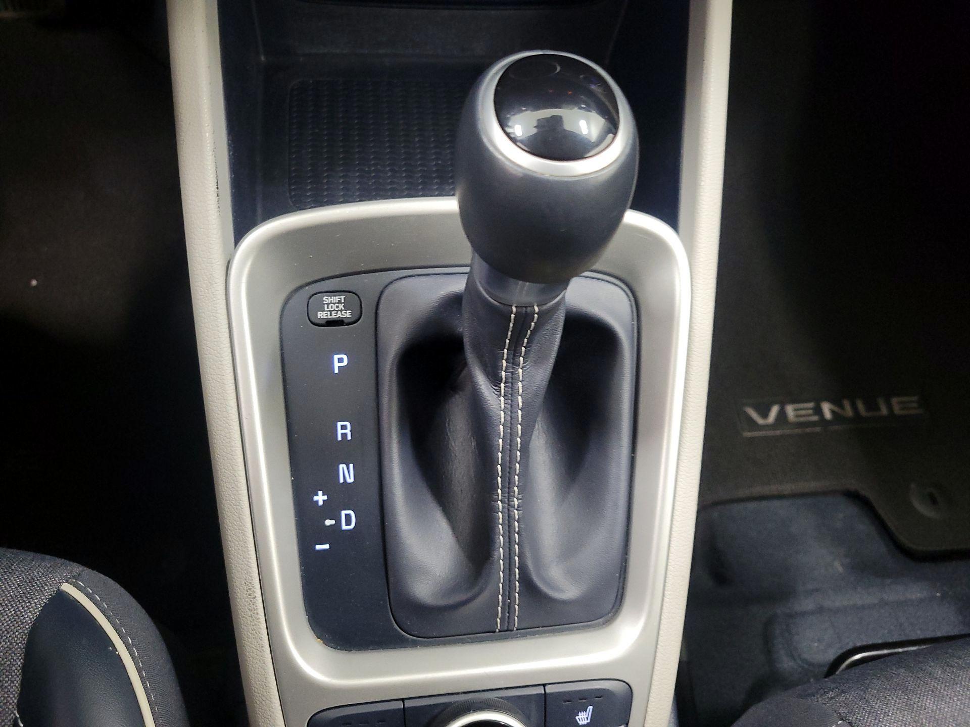 Thumbnail: 2020 Hyundai Venue - 18